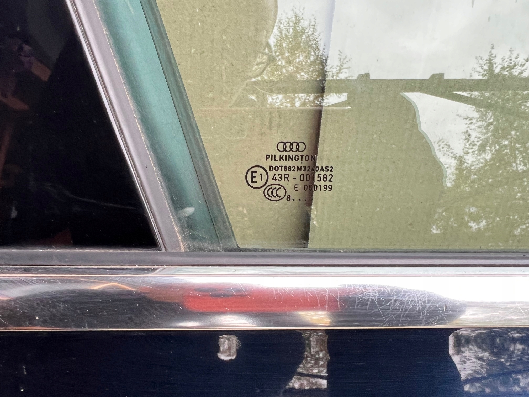 AUDI A4 B8 door right front right front LZ5A