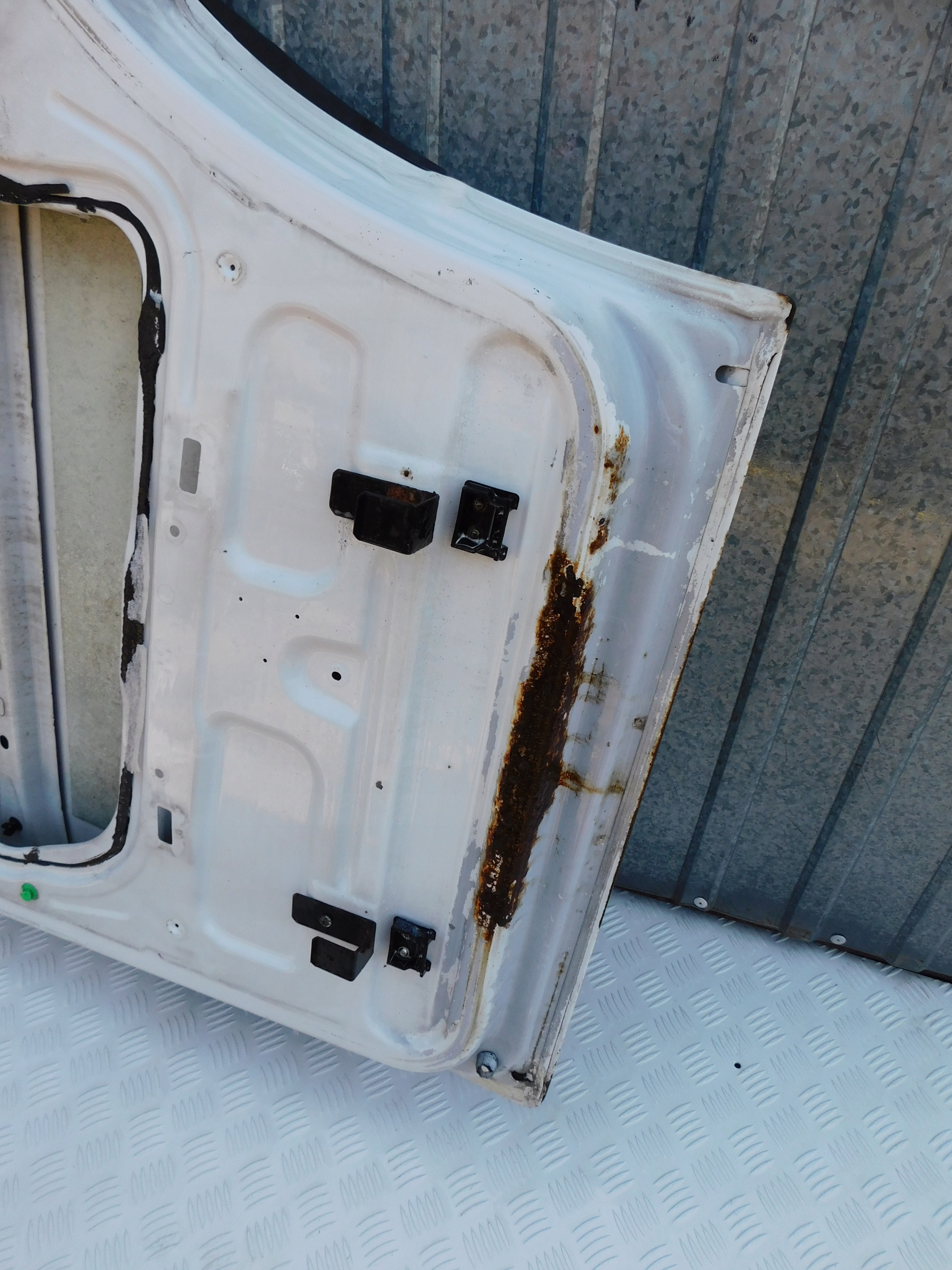 door front front left driver´s Mercedes Sprinter 906 Crafter biale