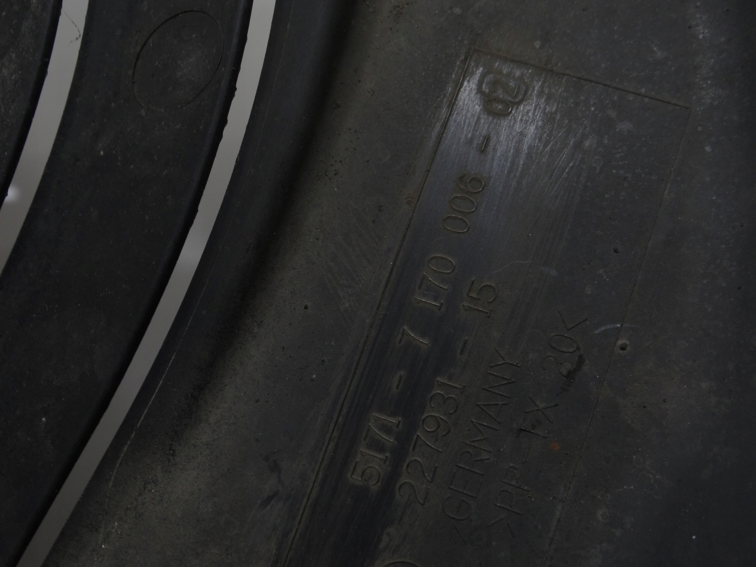 motorabdeckung untere rechts BMW E65 LCI 7170006