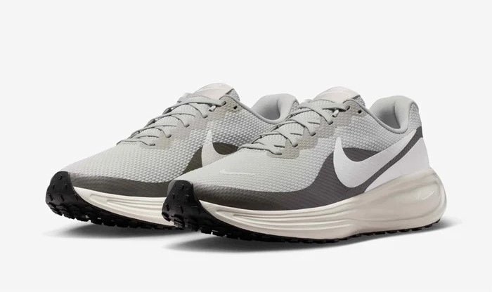 Nike pánské sportovní boty Revolution 8 HJ9198-302 velikost 47,5 31 cm