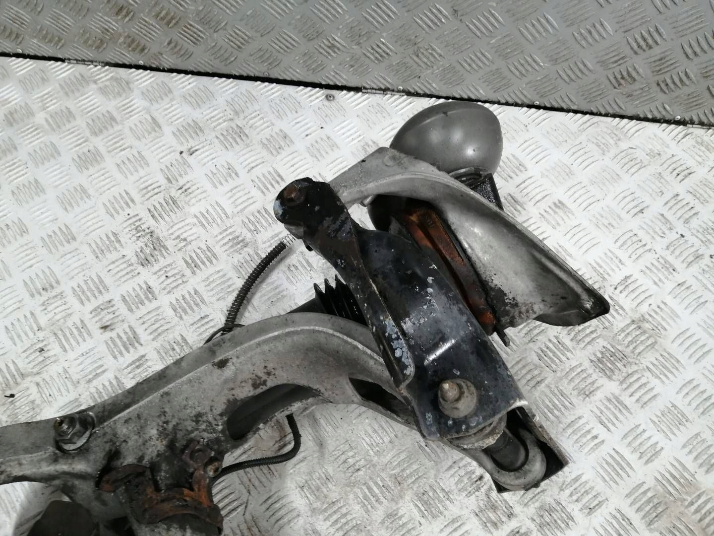 поворотный кулак CITROEN C5 III X7