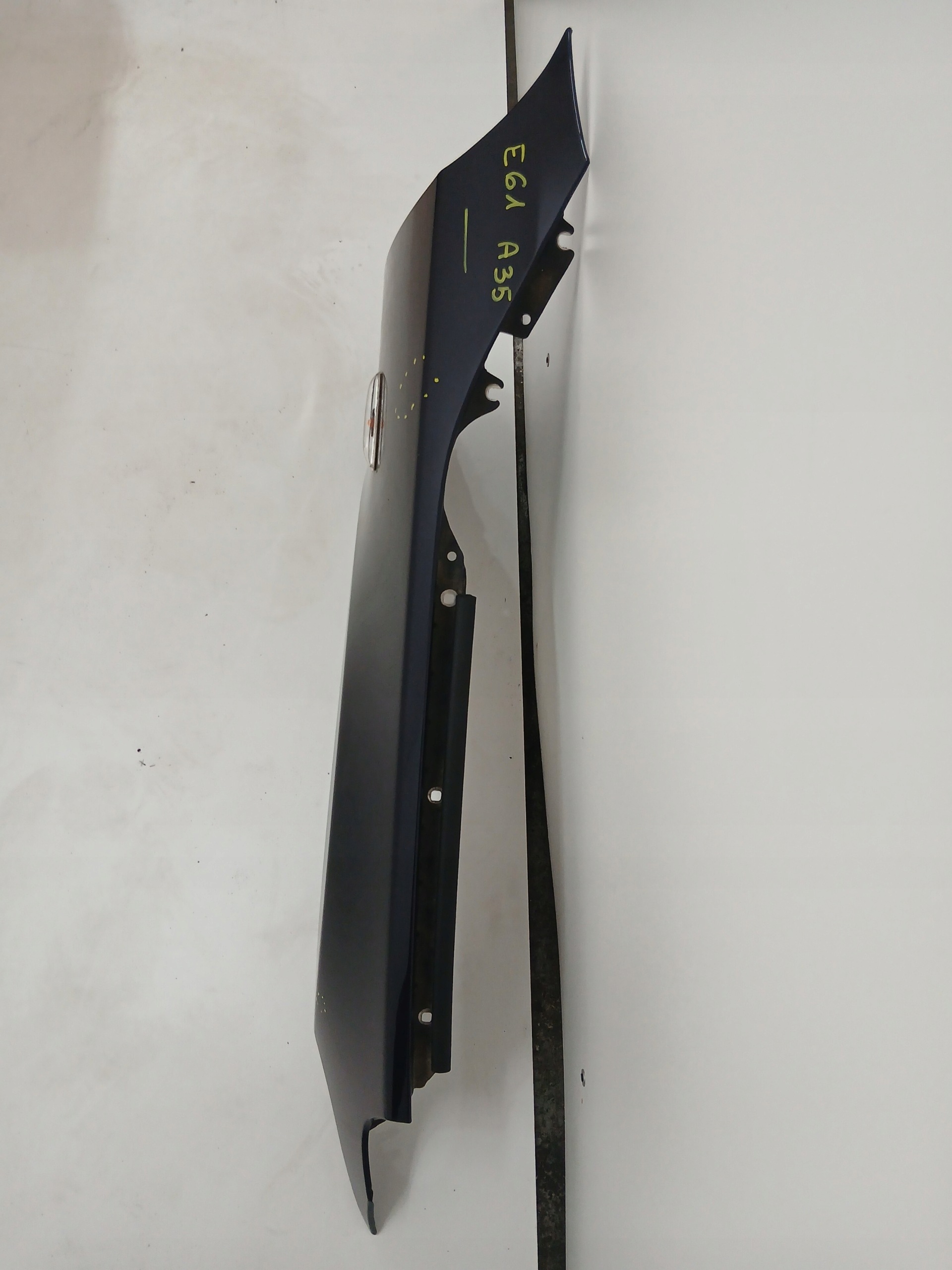 fender right front BMW E60 MONACOBLAU A35/5