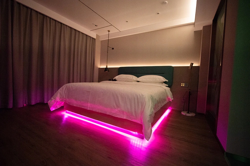 Taśma LED RGB IP65 5m + Pilot+ Zasilacz 24W ZESTAW Moc 12 W