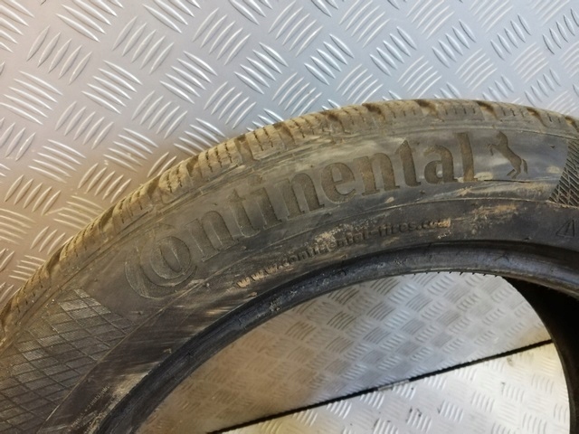CH OPONA CONTINENTAL WINTER CONTACT 235 50 R19 Szerokość opony 235 mm