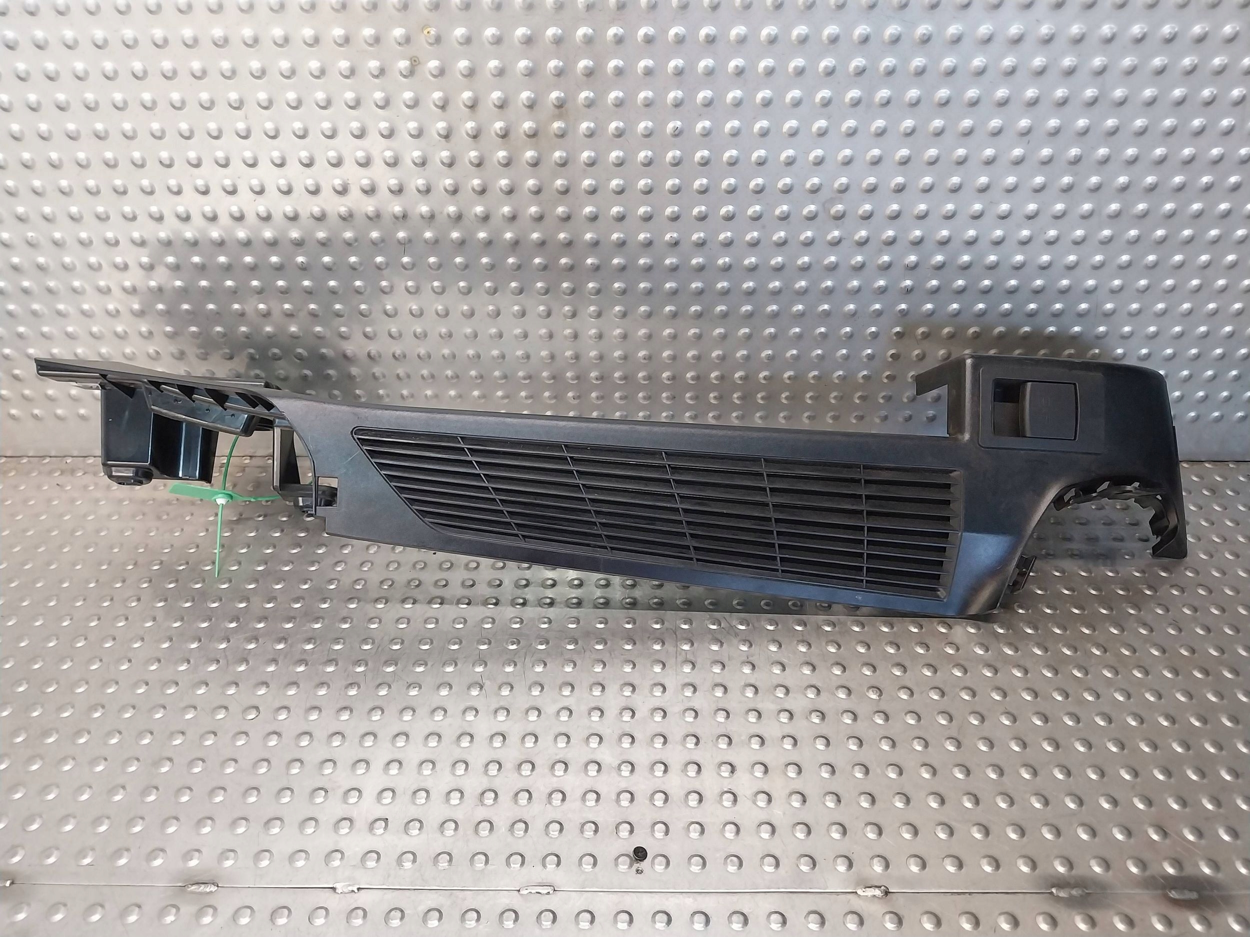 cover BOCZKA boot right 9168484 BMW F11