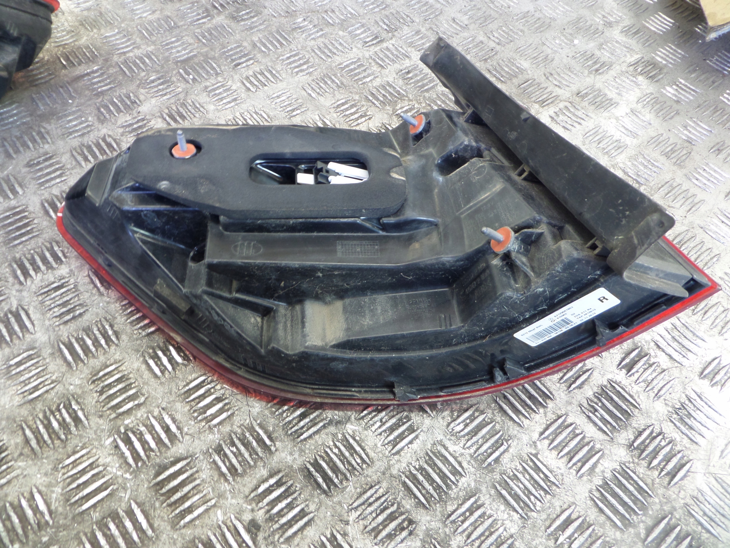 MERCEDES E KLASA W212 LIFT light rear right KOMBI