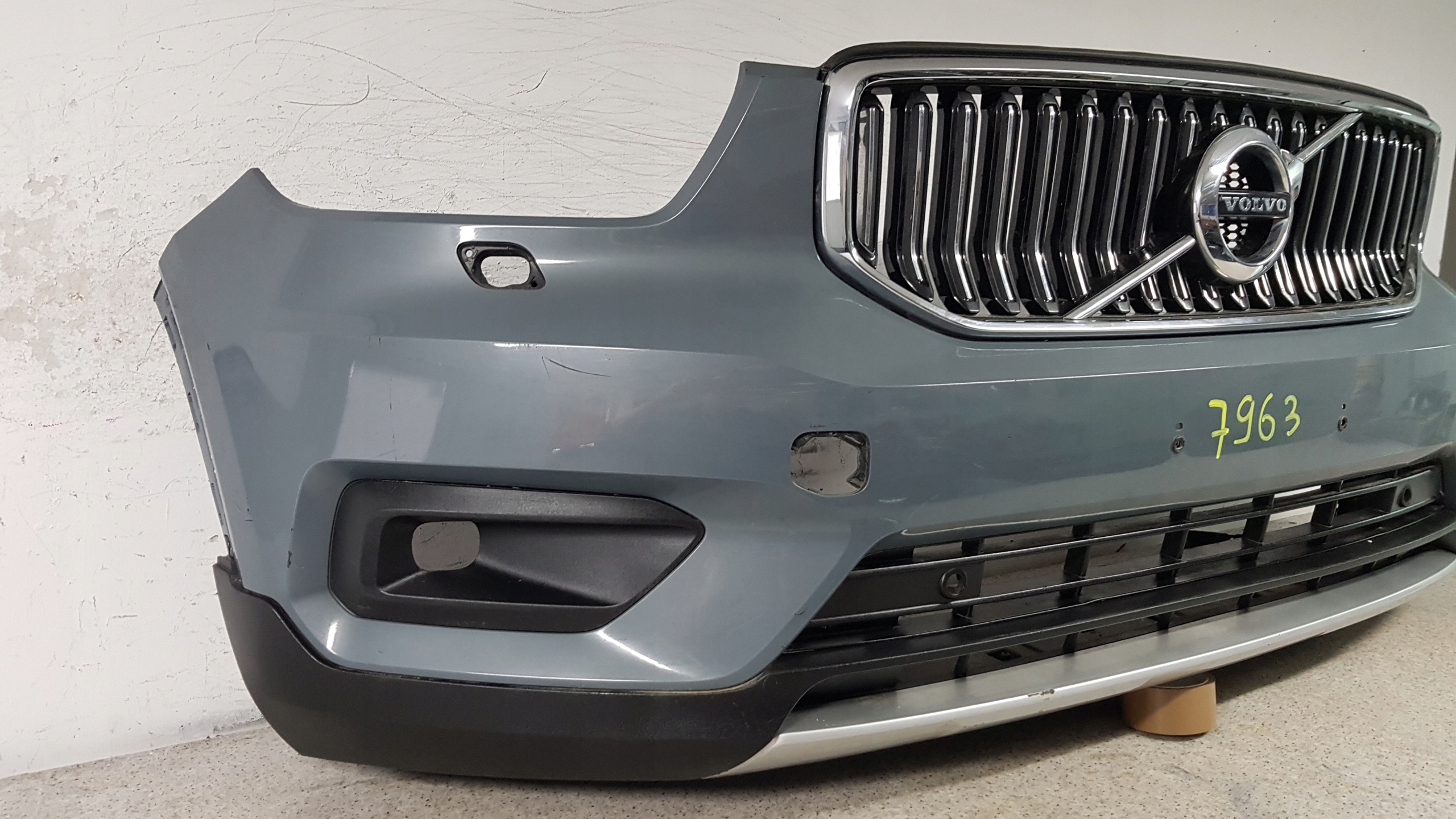 VOLVO XC40 XC 2017 - STOSSSTANGE VORNE 7963