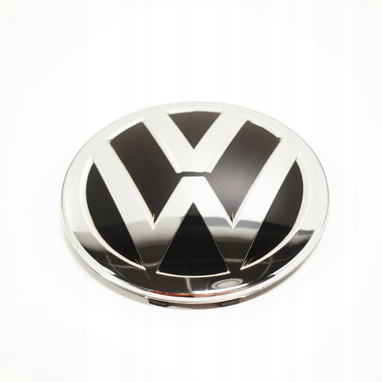 Значок фольксваген купить. Эмблема VW 90мм. Значок Фольксваген поло. Новый значок VW Polo. Фольксваген значок круг.