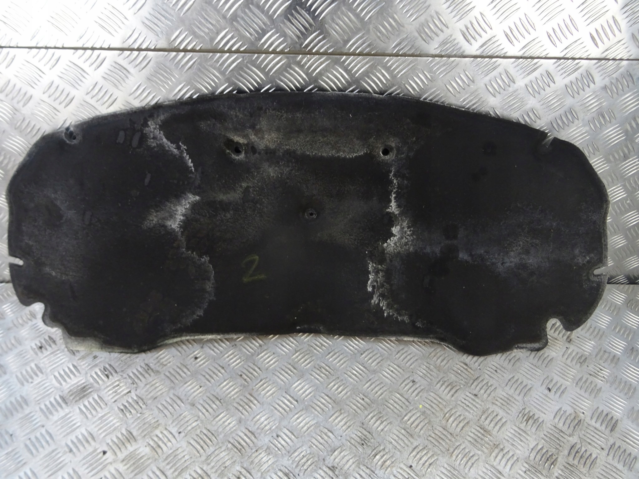 PEUGEOT 2008 Insonorisation du capot