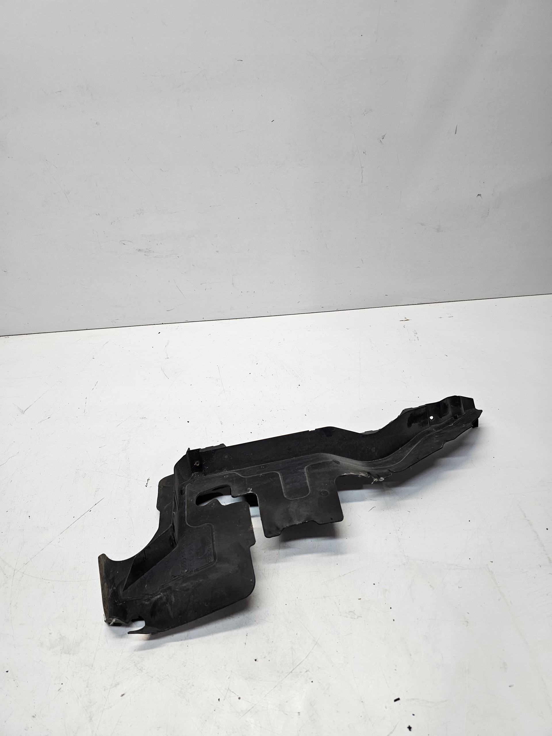 luftansaugkanal rechts AUDI A6 C6 LIFT 4F0121284BQ