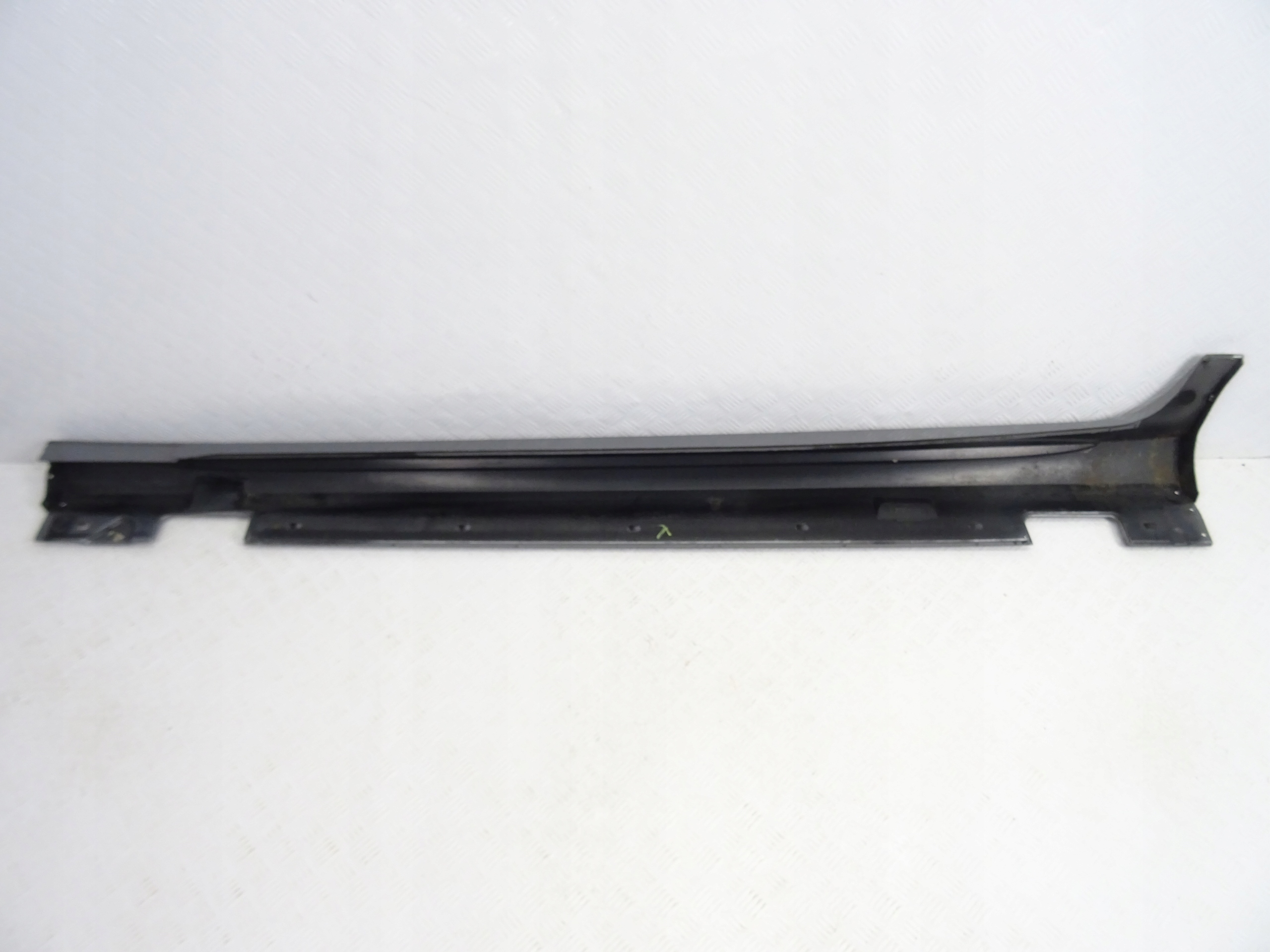 Mercedes CLS 218 AMG LIFT moulding threshold right