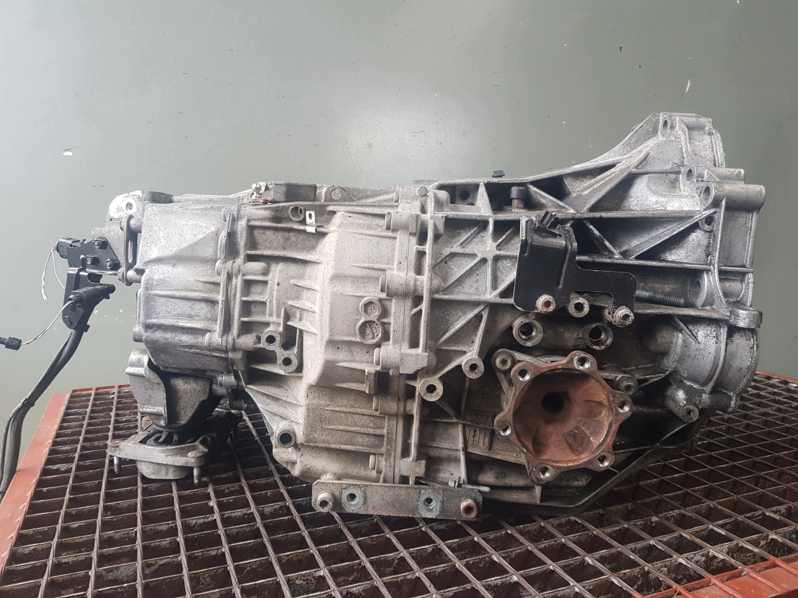 Getriebe AUTOMATYCZNA AUDI A6-C6 MULTITRONIC 2.7 TDI KTR