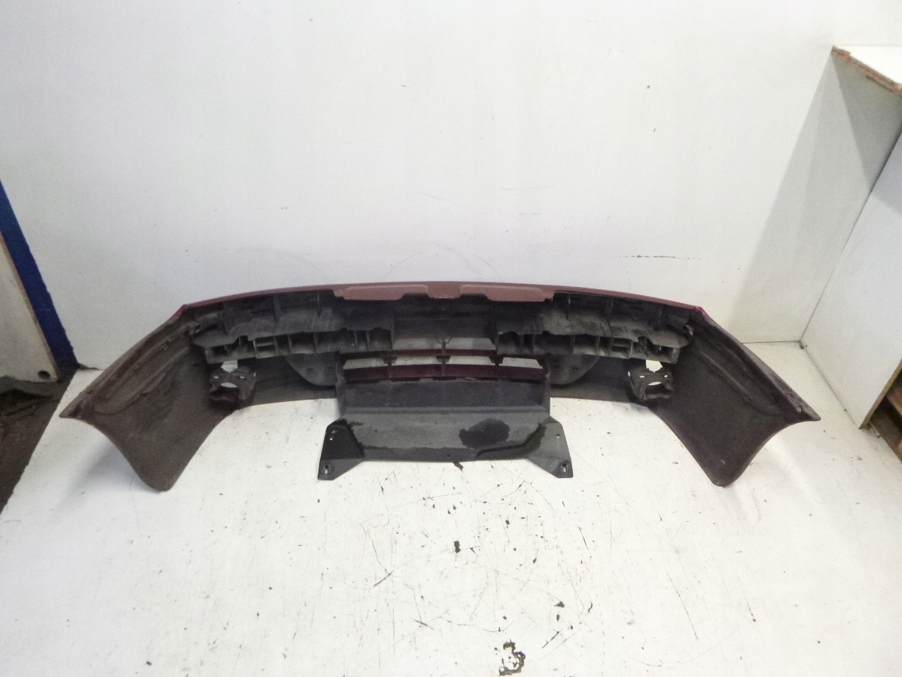 front bumper Renault Scenic Lift and NV713 01r.