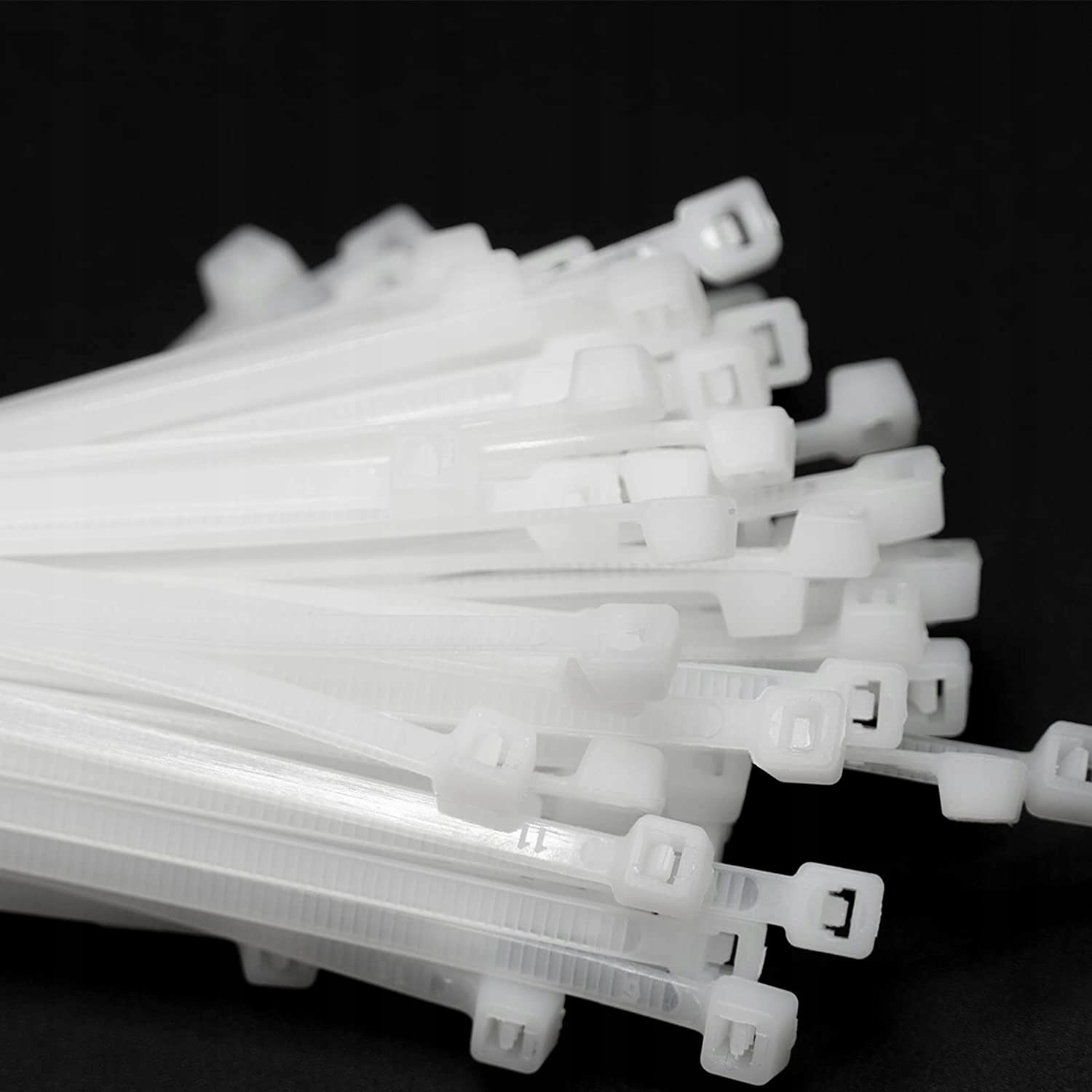 MOCNE OPASKI ZACISKOWE KABLOWE TRYTKI BIAŁE TAŚMA 2,5X160 100 SZT Szerokość 2.5 mm