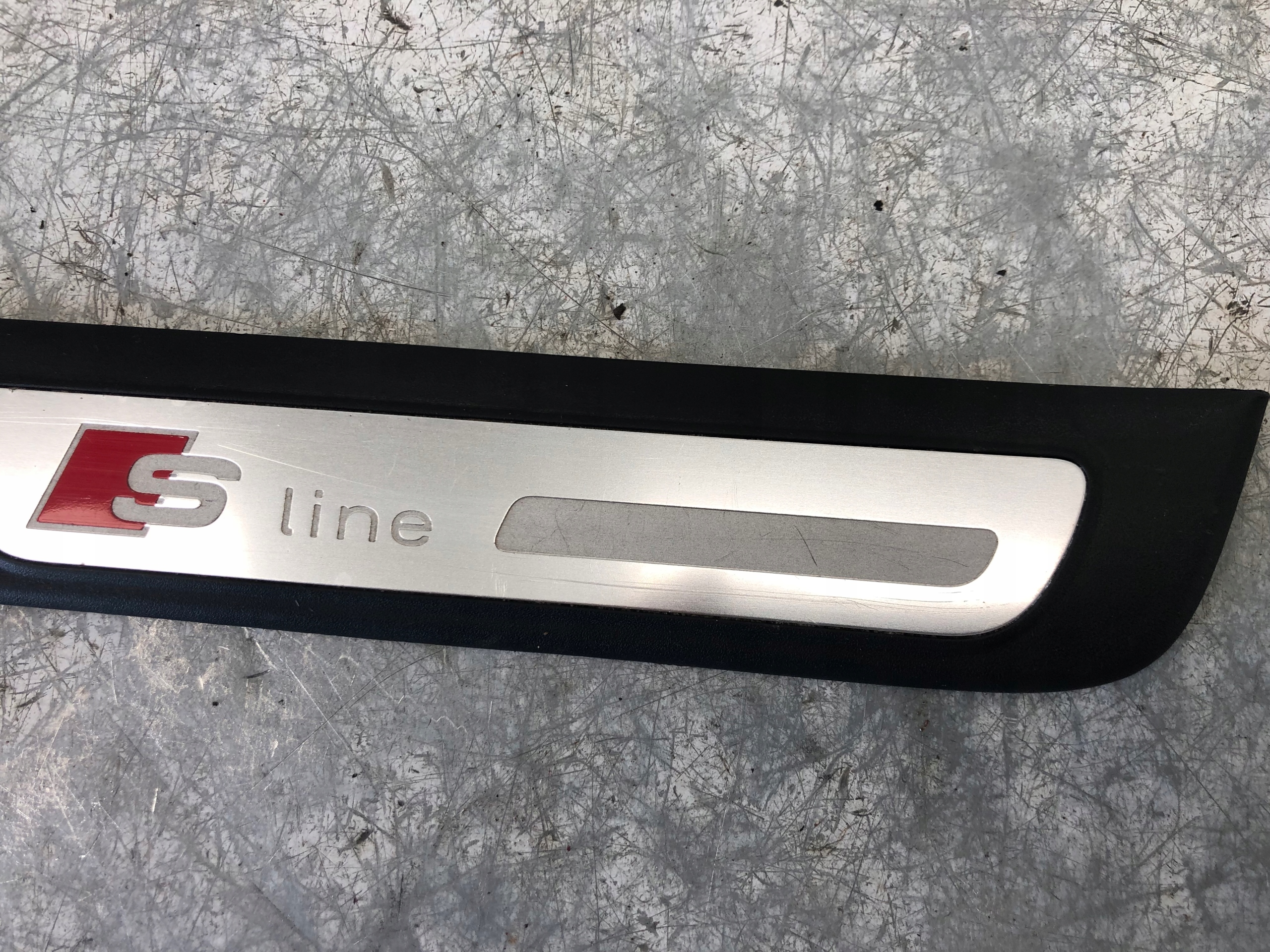 moulding threshold right rear part S-LINE AUDI A4 B8 LIFT