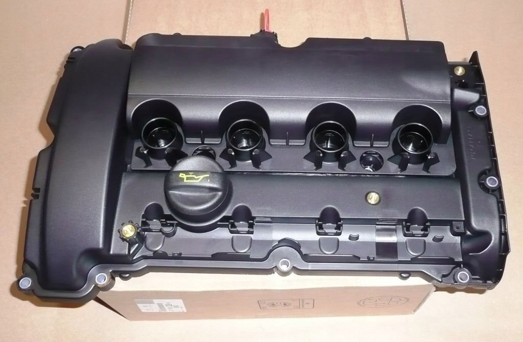 POKRYWA GŁOWICY CITROEN C4,C5,DS3/4/5 1.6THP