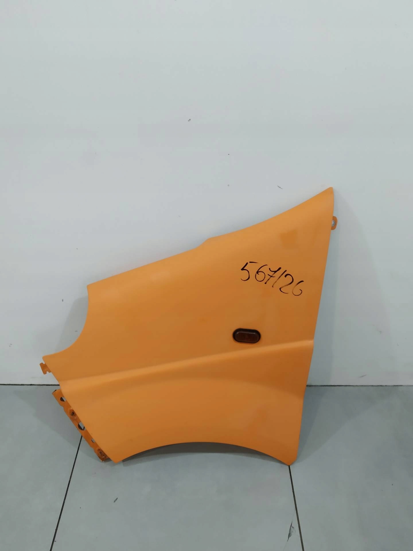 parafango sinistra Anteriore POMARANCZOWY Opel Vivaro e (2001-2014)