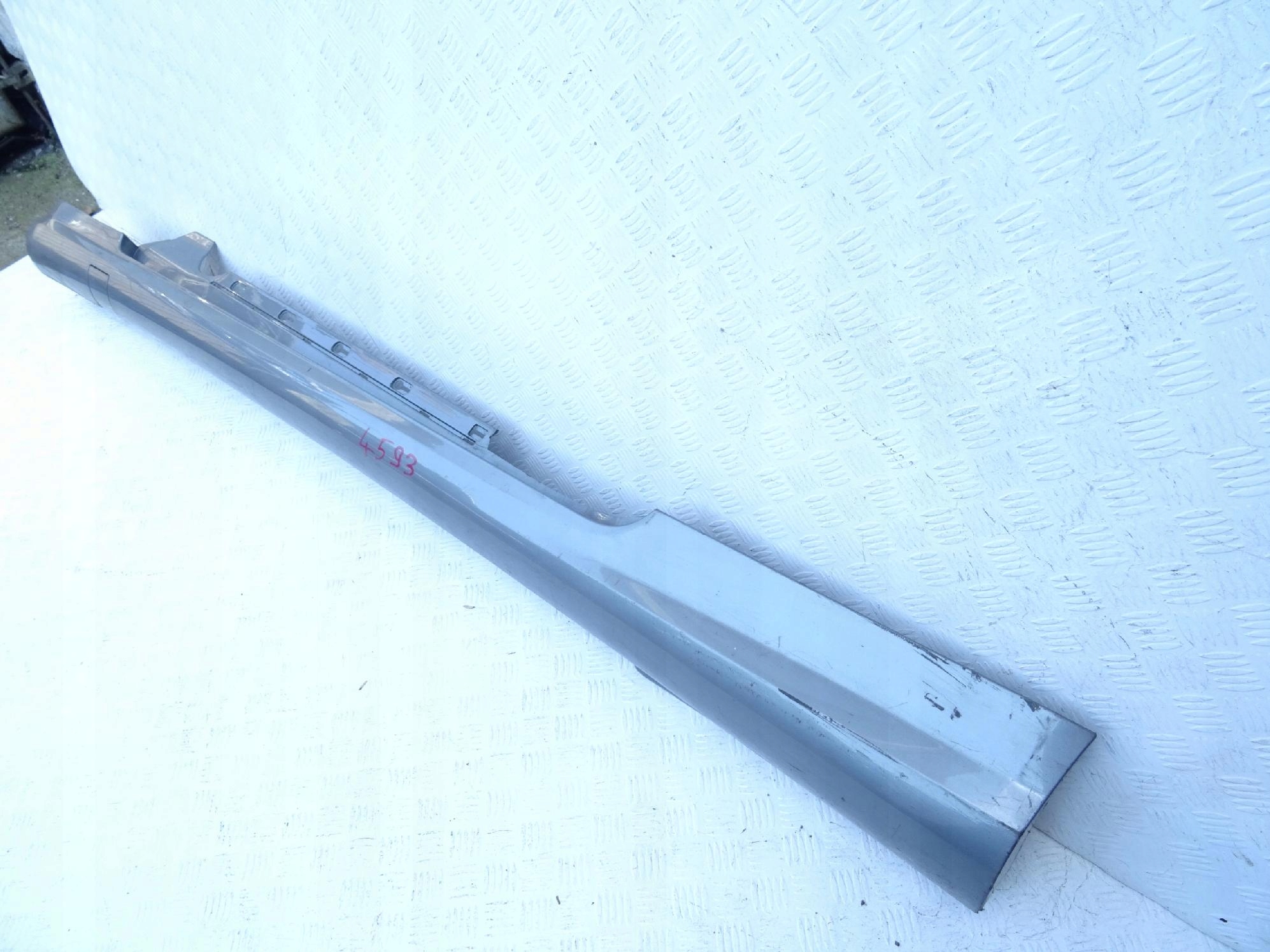 Mercedes E 207 AMG CABRIO moulding threshold threshold left | GetMotor 99K