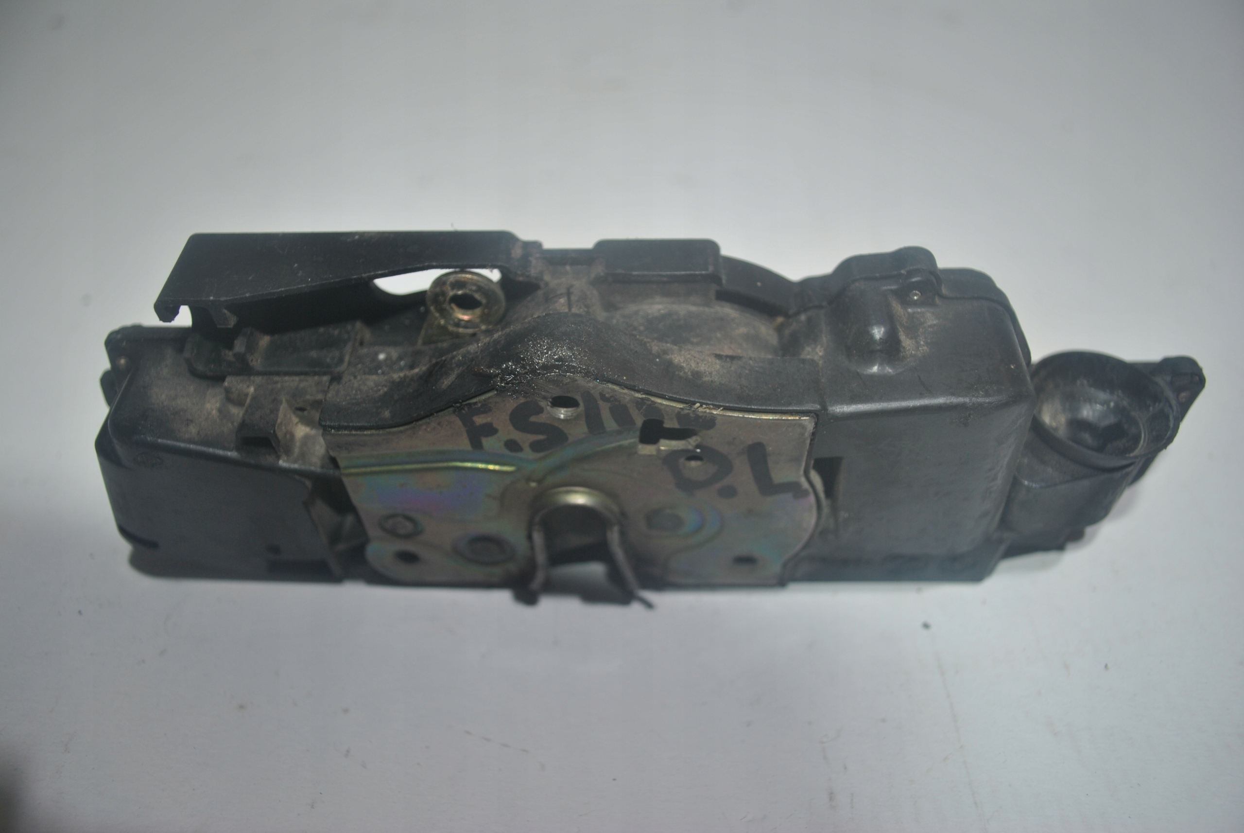 ZAMEK DRZWI LEWY PRZÓD FIAT STILO 10 PIN Producent części Fiat OE