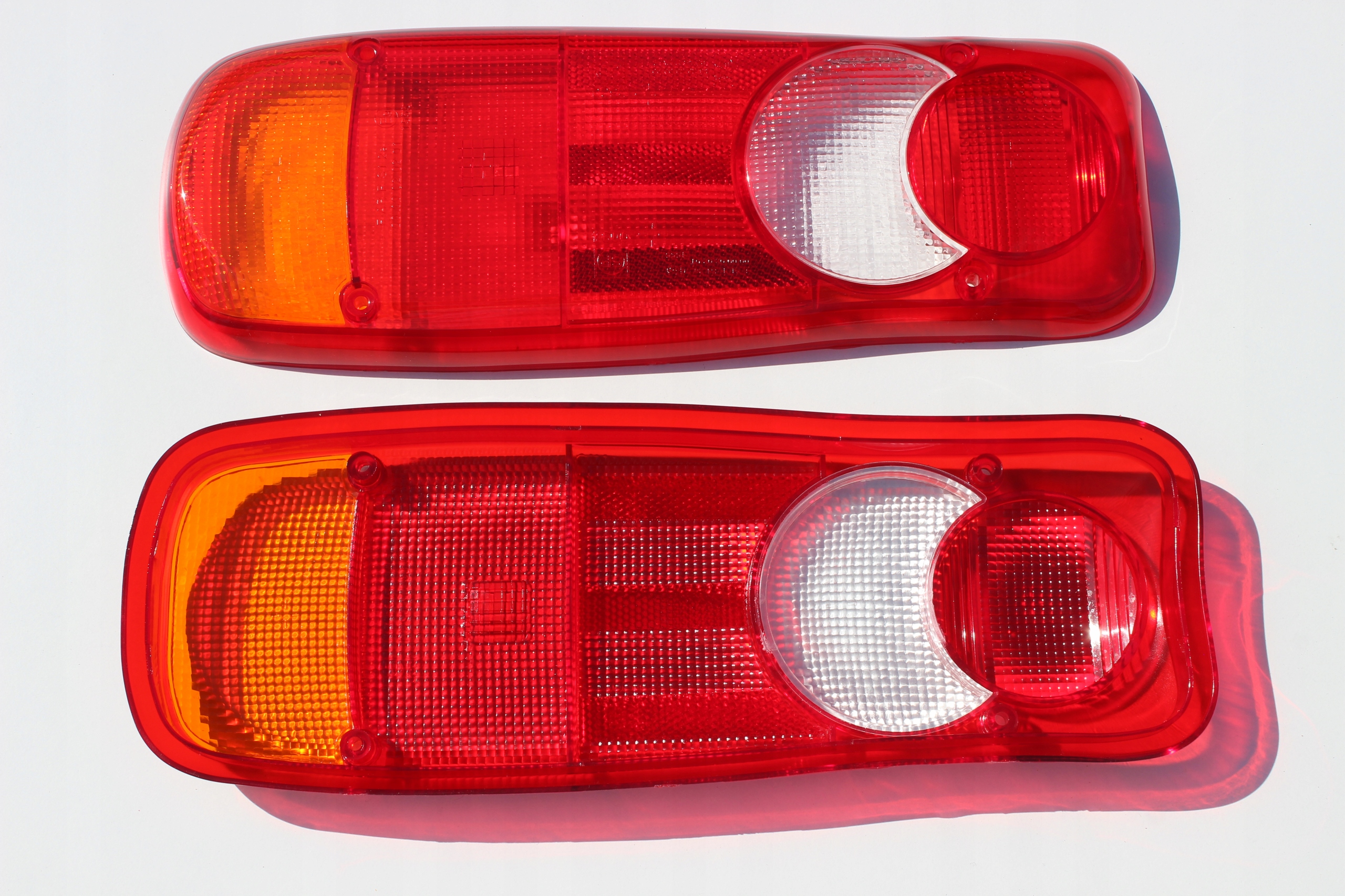 KLOSZ LAMPY TYŁ MANITOU JCB CASE ATLAS LEWA PRAWA Numer katalogowy części CAR 2