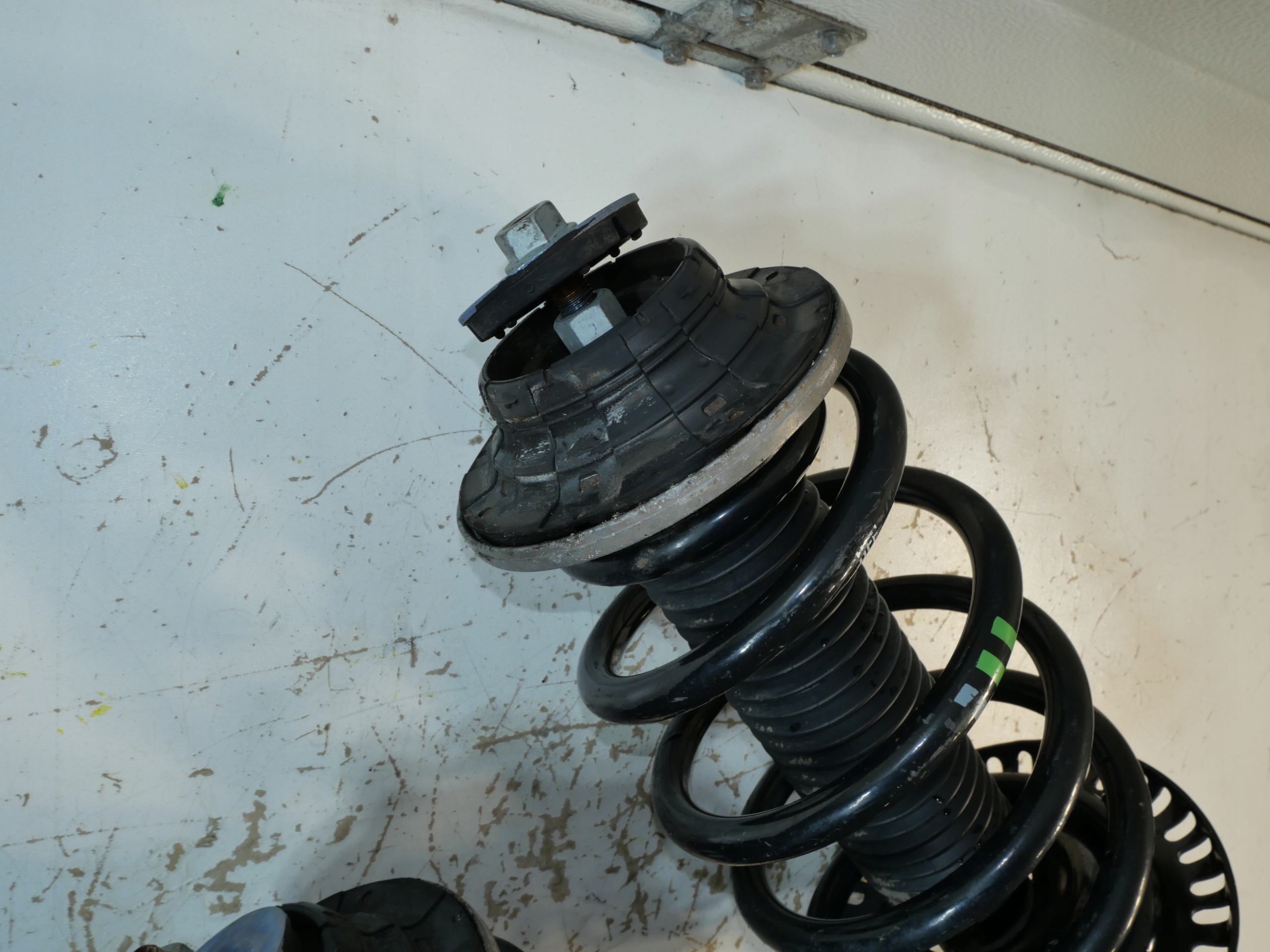 shock absorber front VW TRANSPORTER T5 FL T6 7E5413031C