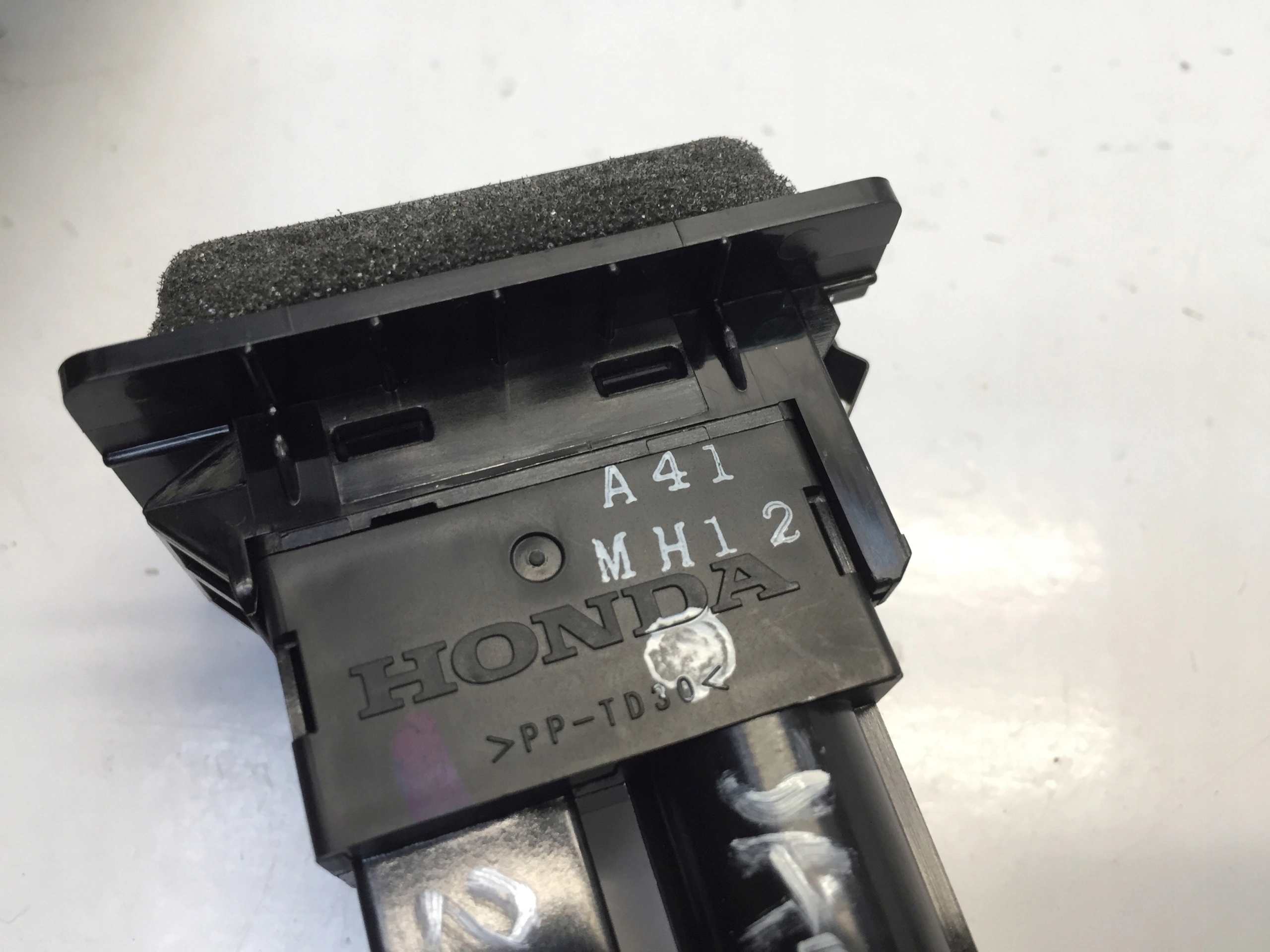 ДАТЧИК ТЕМПЕРАТУРЫ HONDA JAZZ V 1.5 EHEV A41MH12