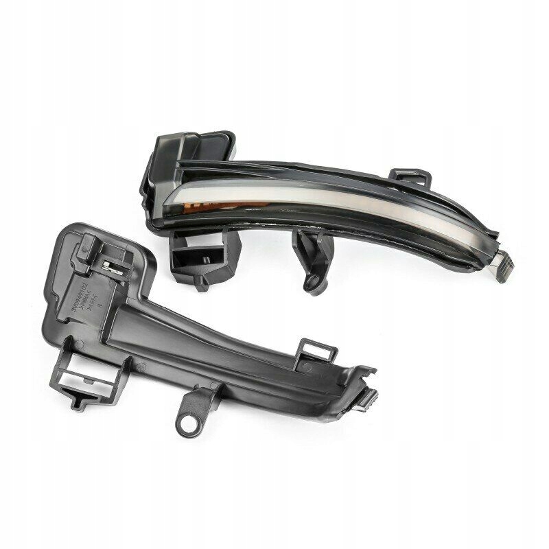 2332 - SKODA SUPERB 3 динамические поворотники зеркала