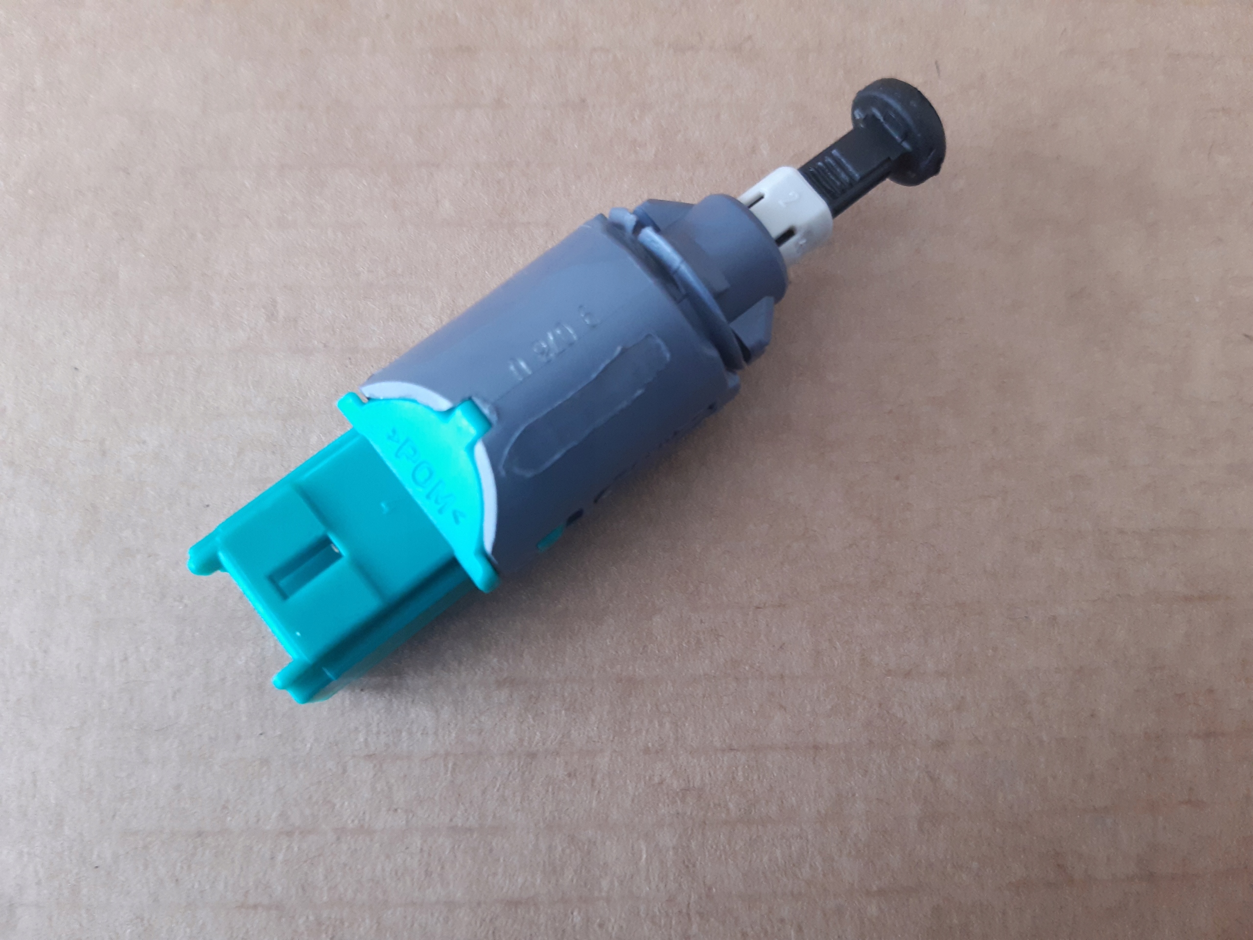 OE RENAULT SCENIC II III CZUJNIK PEDAŁU SPRZĘGŁA Producent części Lecoy