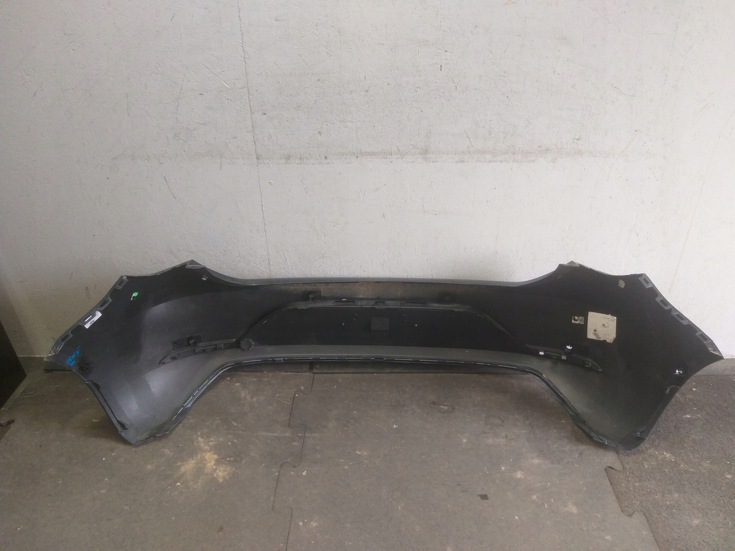 Pare choc Arrière SEAT LEON IV 4 HB