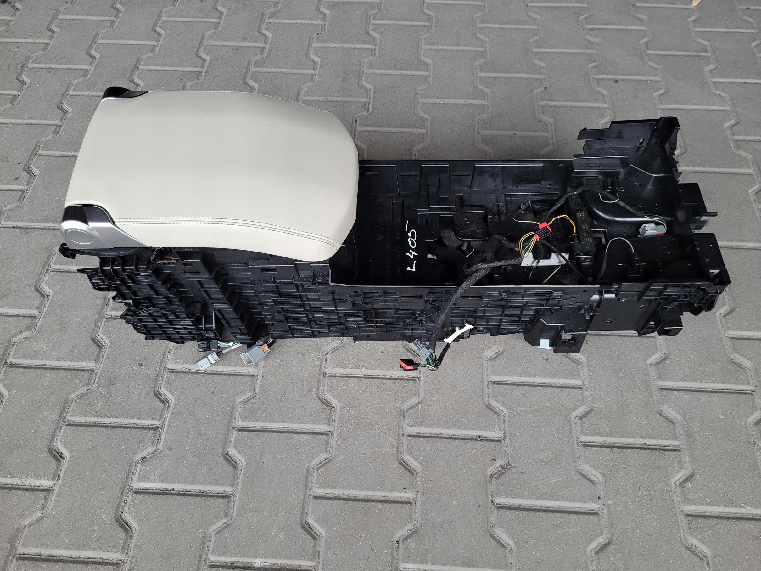 armrest tunnel central LODOWKA RANGE ROVER VOGUE L405