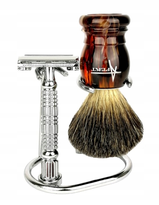 ZESTAW DO GOLENIA PĘDZEL Z BORSUKA MASZYNKA NA ŻYLETKI MYDŁO STOJAK TYGIEL EAN (GTIN) 5901632048741