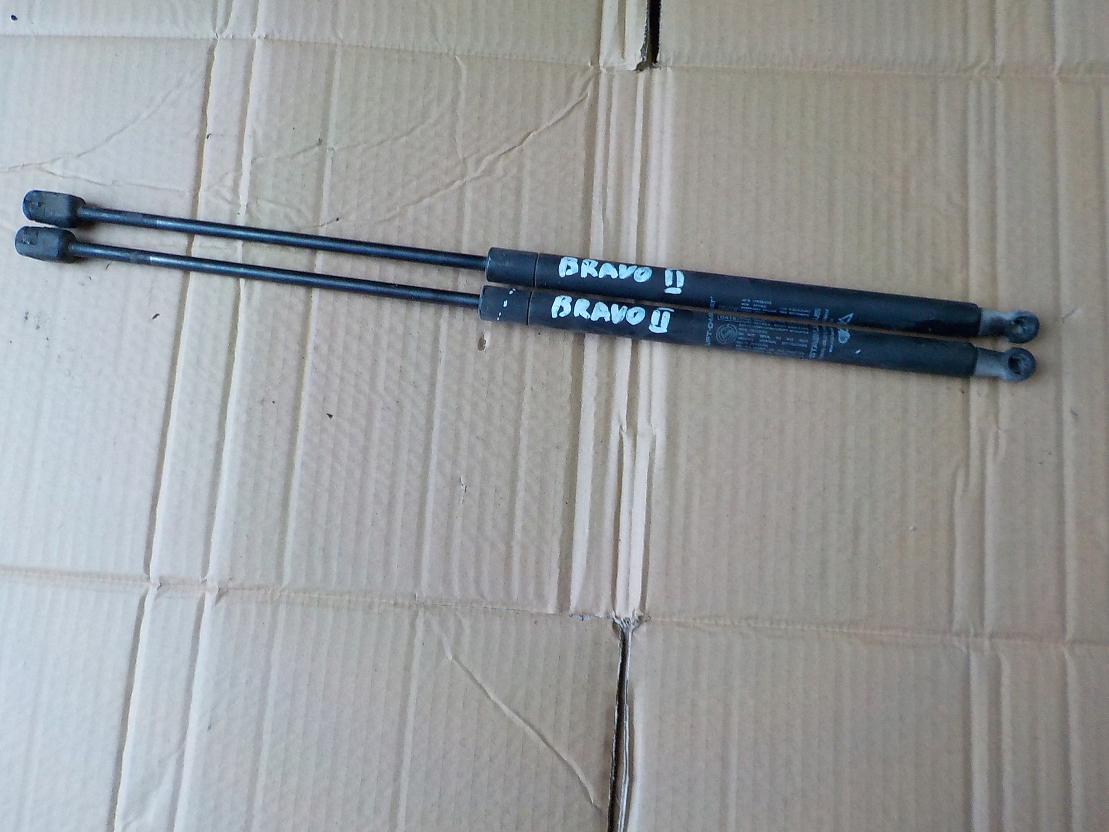 Dämpfer heckklappe heck komplet fiat bravo II 2009r