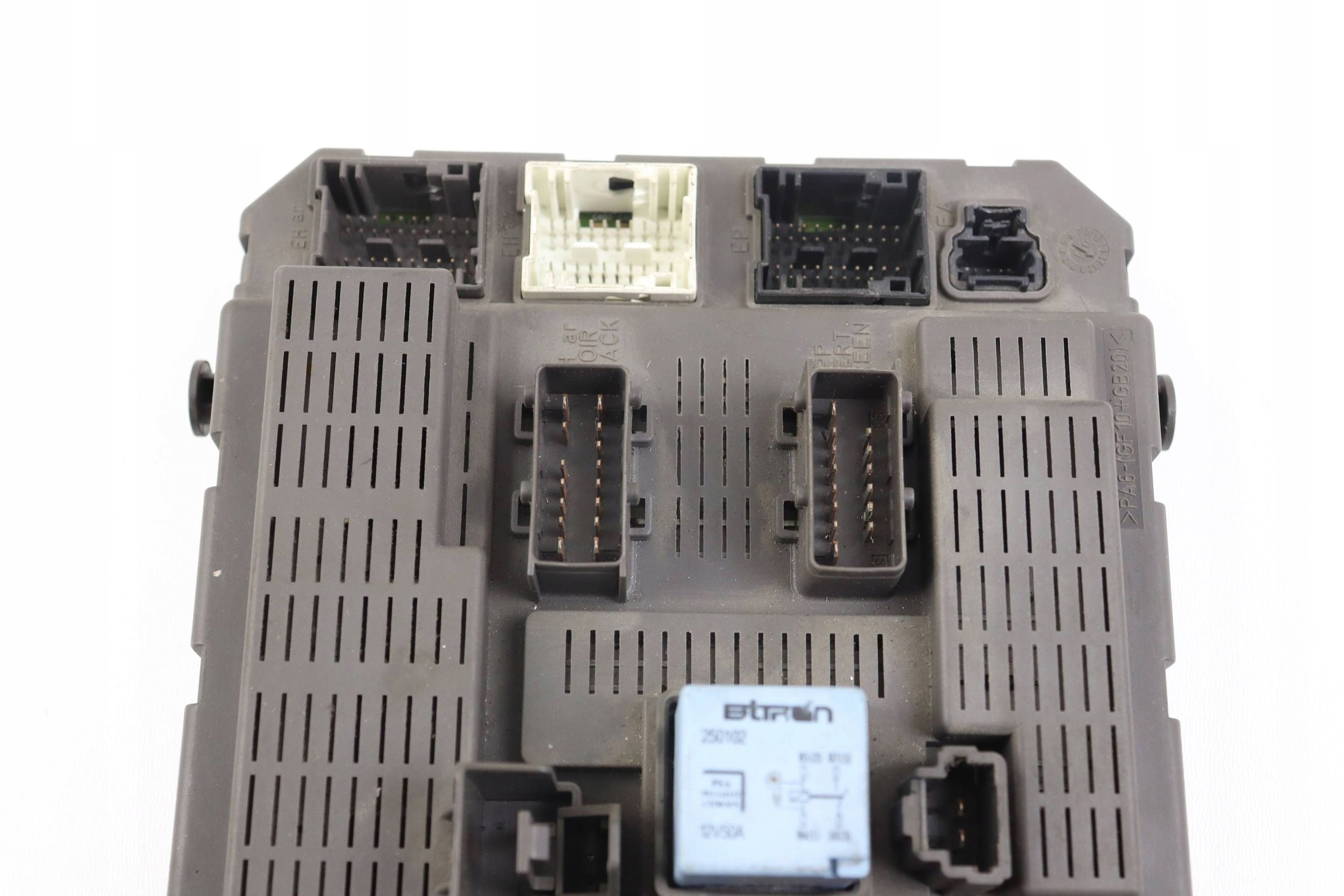 CITROEN PEUGEOT module compartment control unit BSI 9646226880