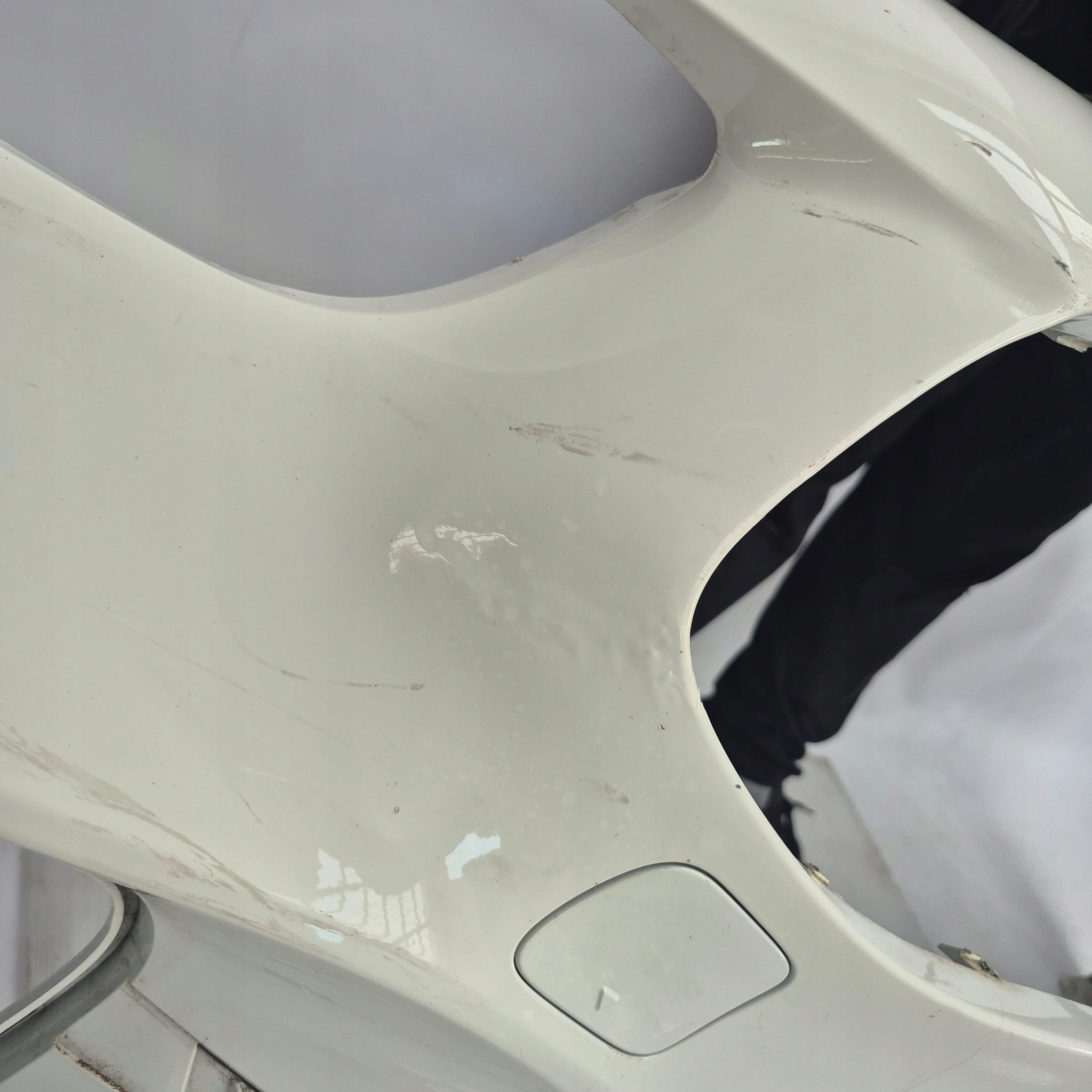 MERCEDES B-KLASA W247 AMG 18- bumper front front PDC