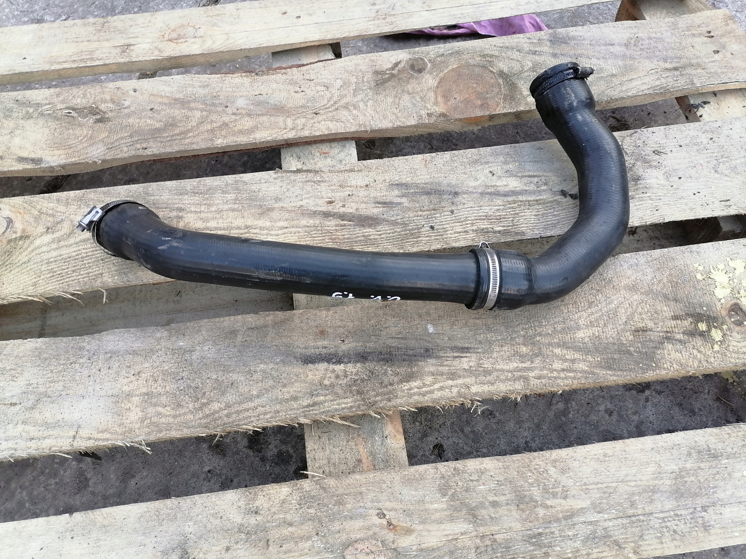 ТУРБО ИНТЕРКУЛЕР ТРУБА OPEL VIVARO TRAFIC 1.9