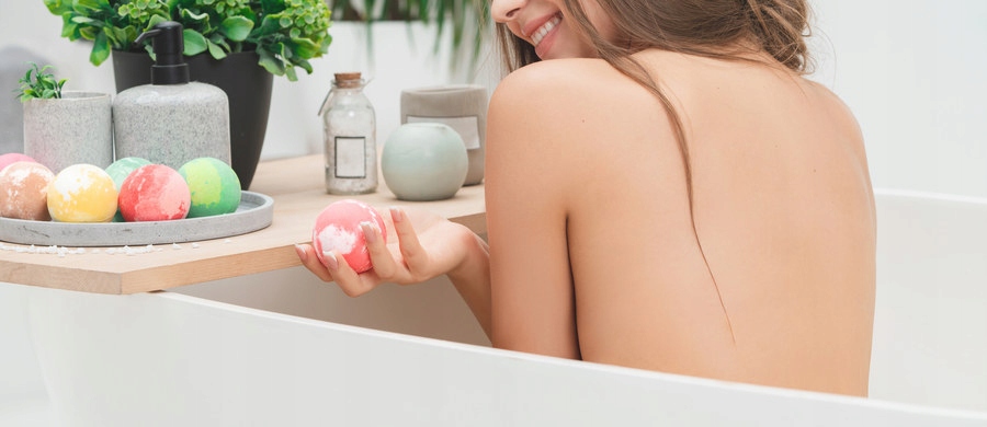 ZESTAW PREZENTOWY 12x ZAPACHOWA KULA MUSUJĄCA DO KĄPIELI ELYSIUM SPA INDIA Waga 600 g