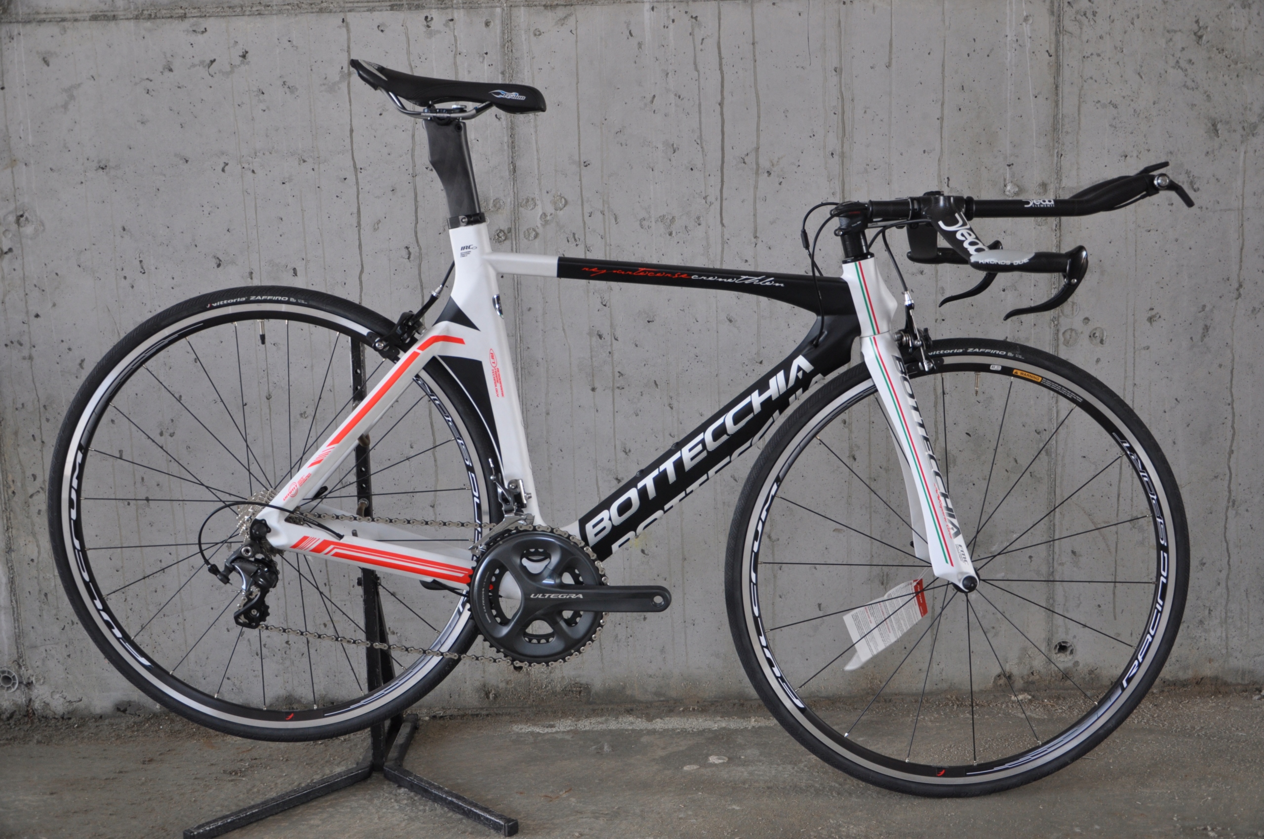 Rower szosowy Bottecchia Crono czasowy triatlonowy karbon