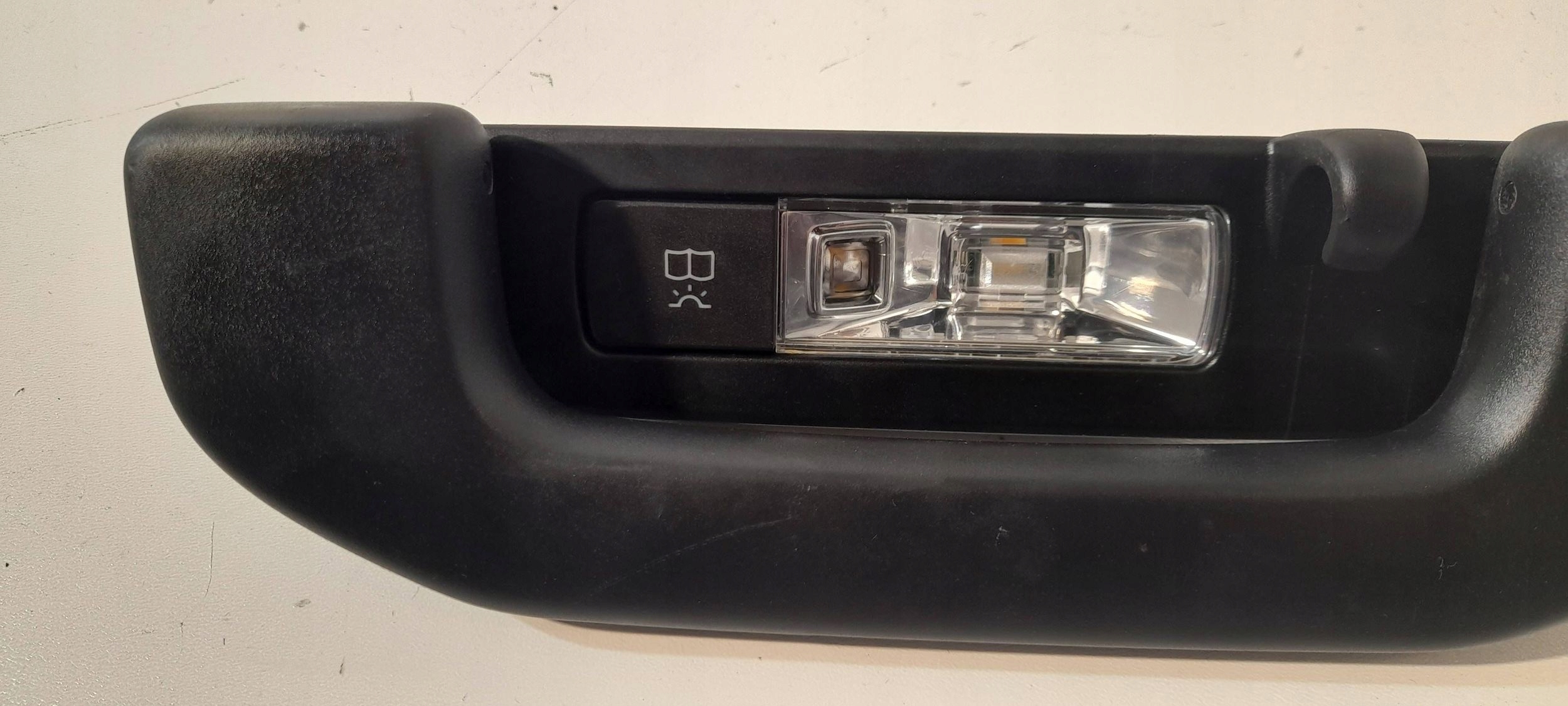 Mercedes-Benz GLA H247 bracket light right A0009065006 (GL54)