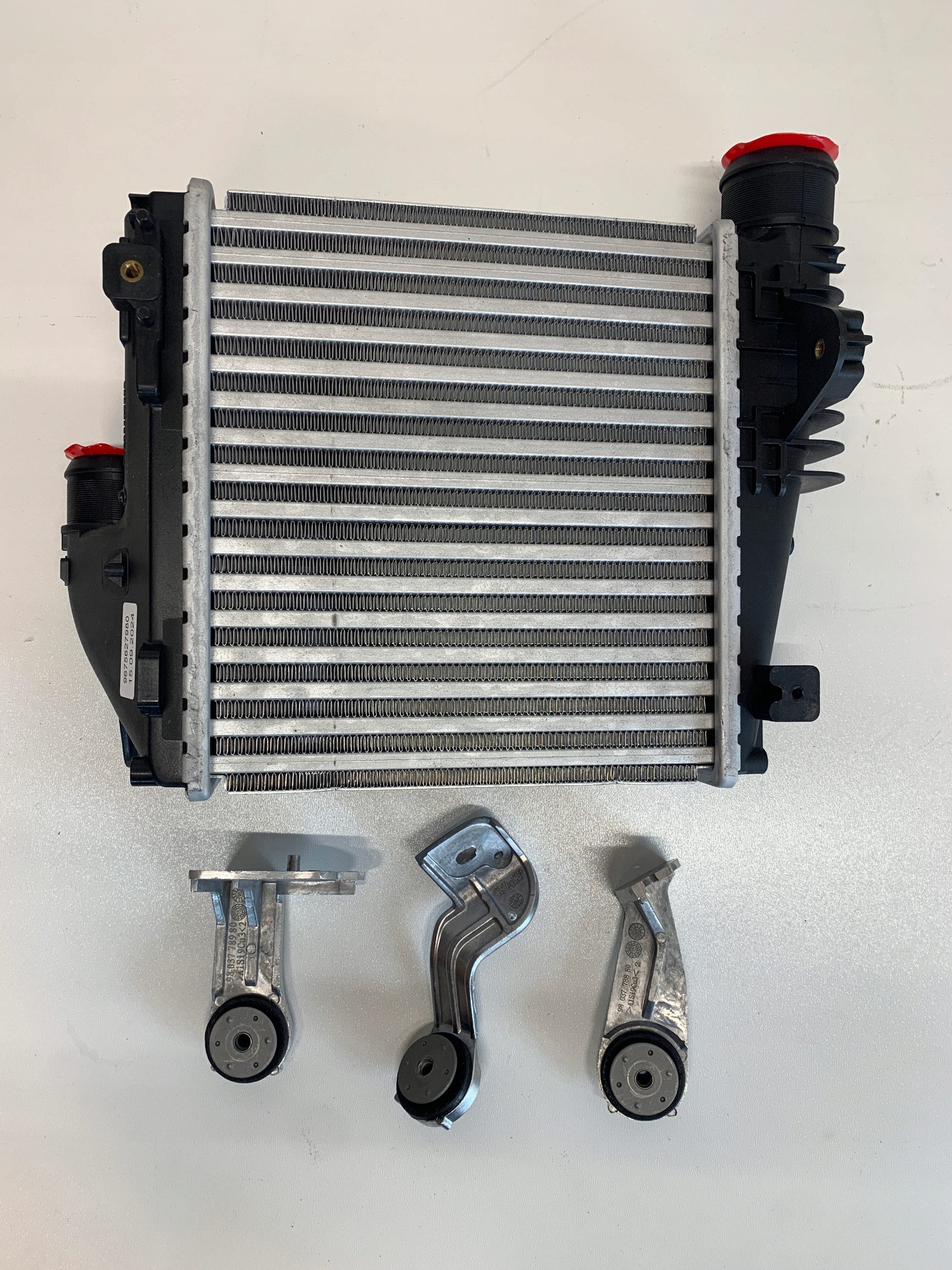 OPEL GRANDLAND INTERCOOLER Z MOCOWANIAMI KOMPLETNY