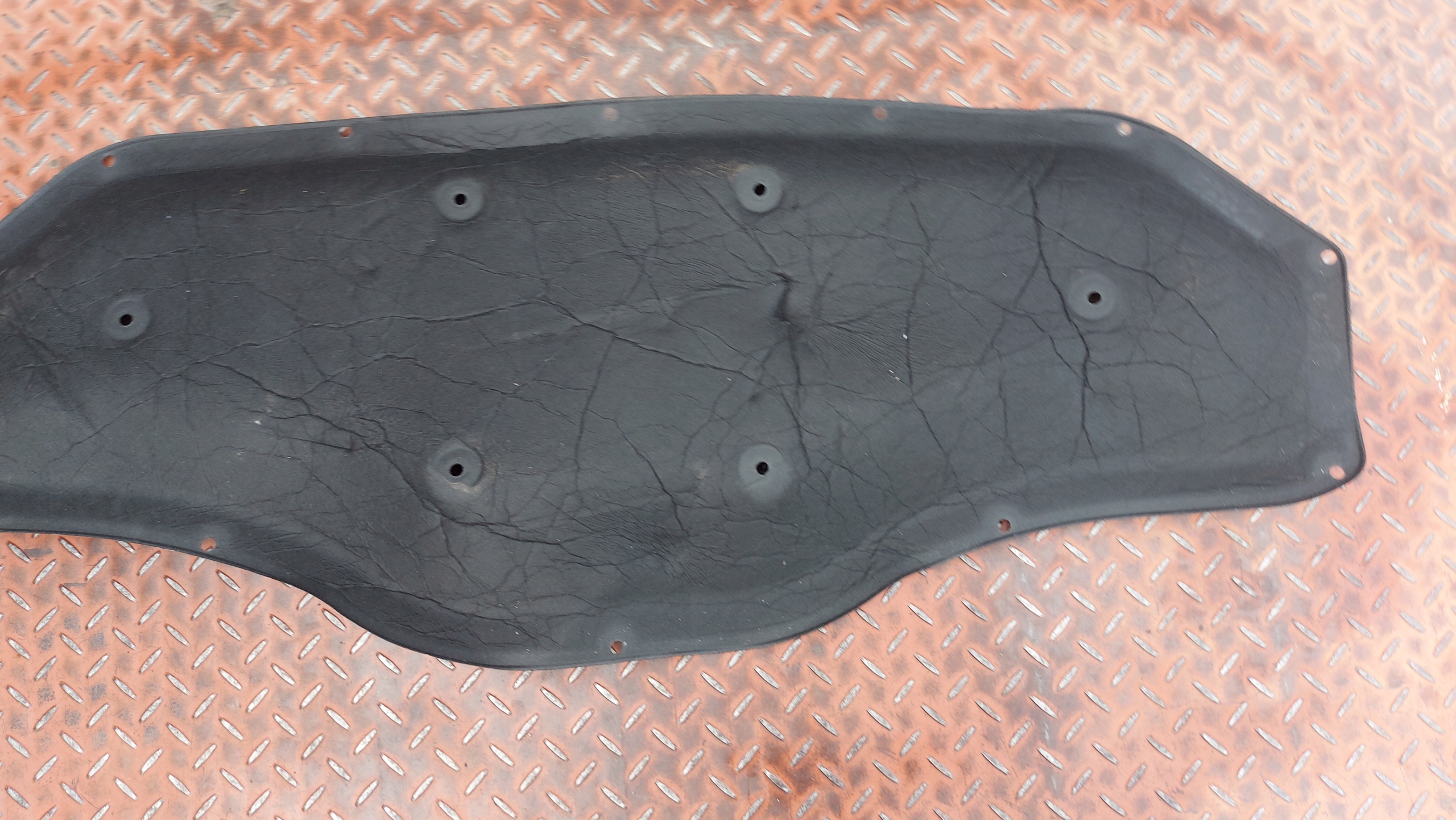 Insonorisation du capot KOMORY Moteur BMW X1 F48