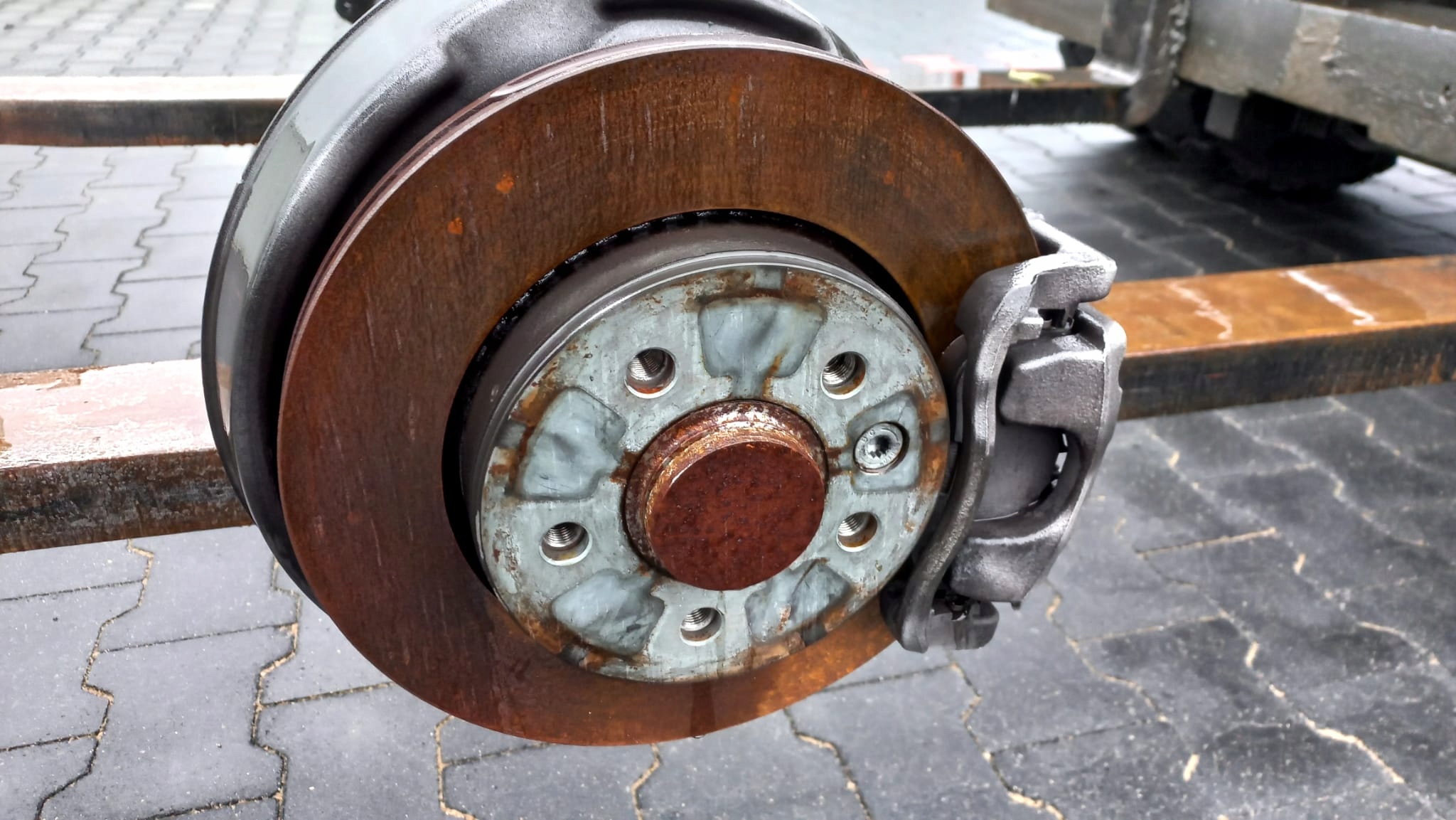 rear sider axis rear part sususpension VW CRAFTER II MAN