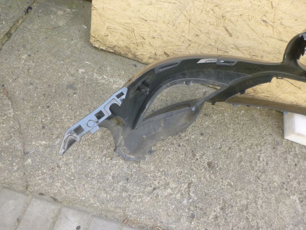 MERCEDES C KLASA 205 LIFT 18- FRONTSTOSSSTANGE