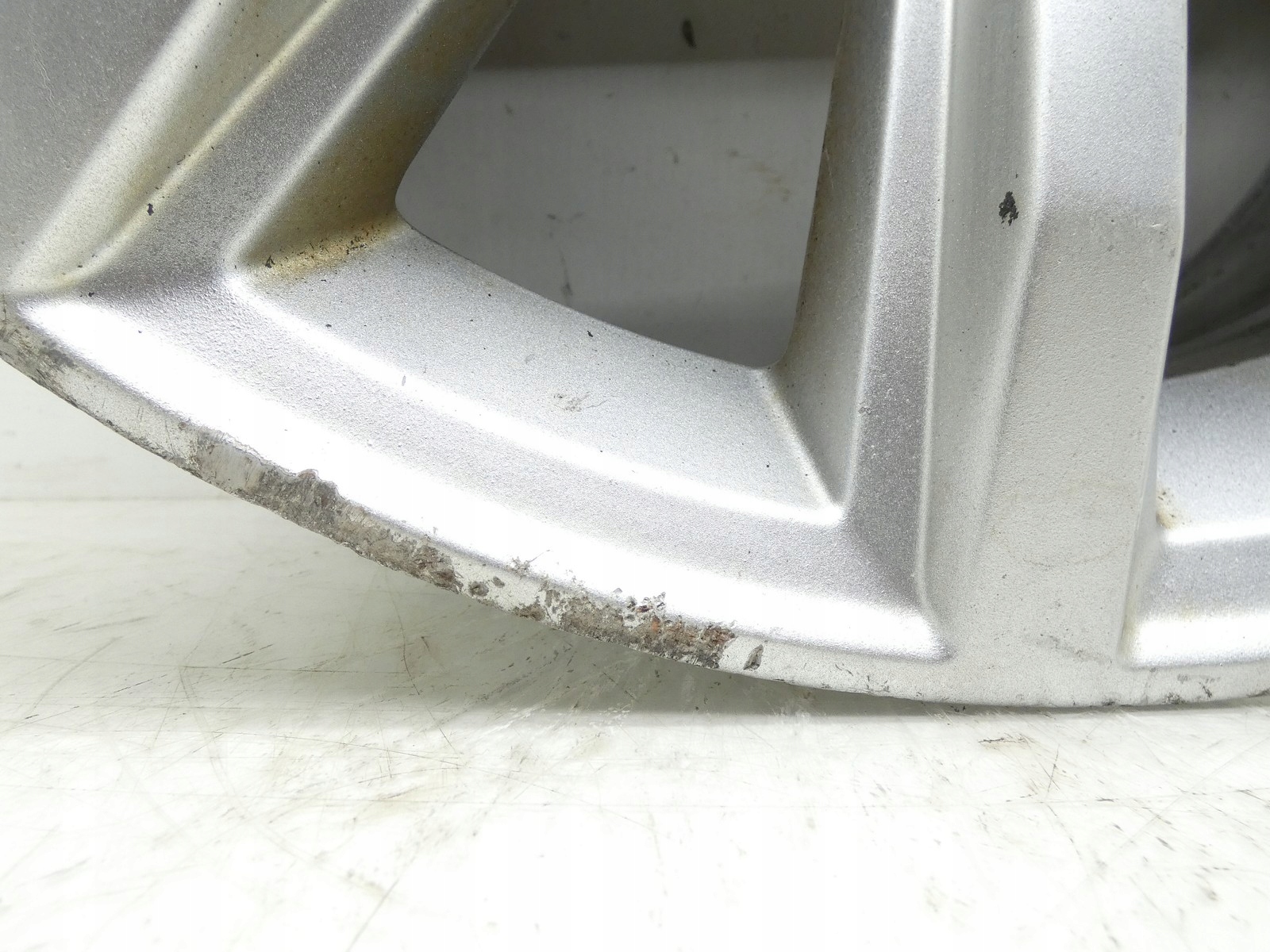 disk kolo disk R17 VW PASSAT B8 5X112 7.0J ET 40 3G0601025D