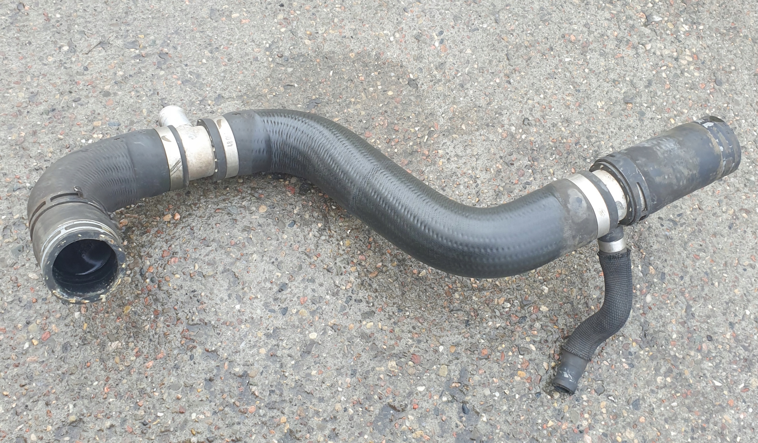 Audi R8 420 4.2 2006-10 шланг шланг для воды