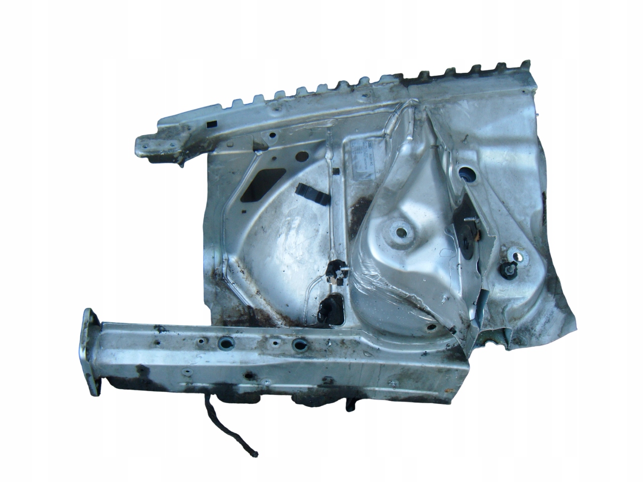 AUDI A4 B6 SEDAN 00- 2.0 B PODŁUŻNICA PRAWY PRZÓD