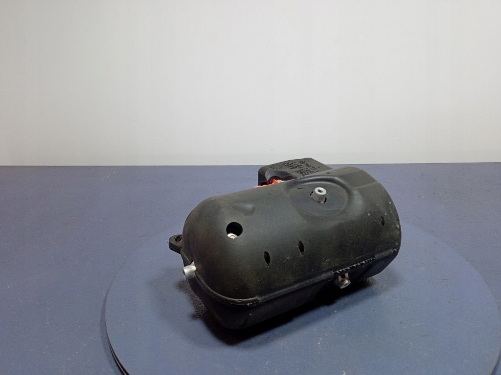 BMW I4 G26 M50 компрессор кондиционера 5A63640