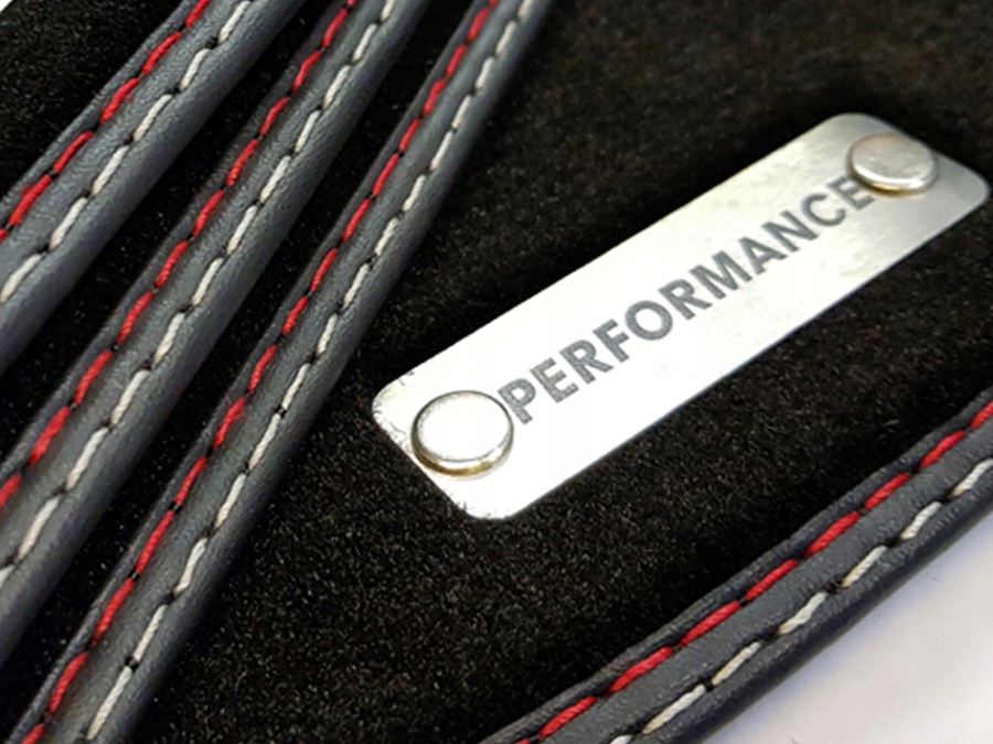 

Dywaniki welurowe logo Dodge Challenger od 2008-
