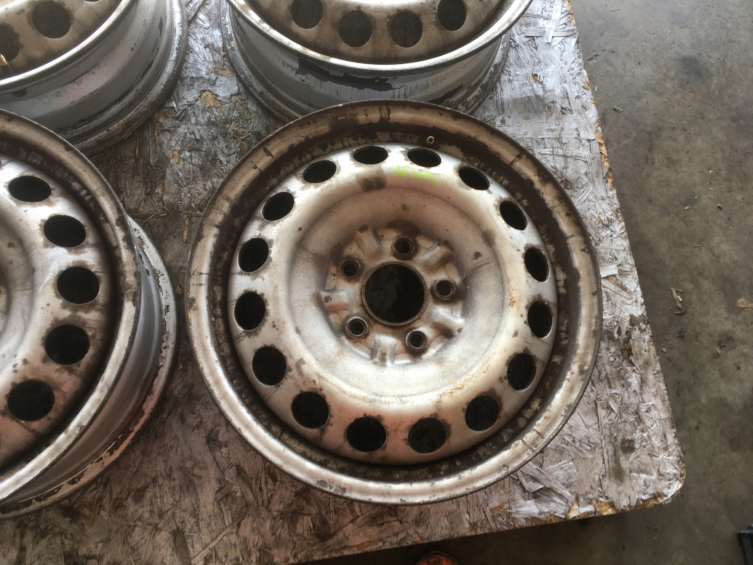 KIA HYUNDAI MAZDA FELGI STALOWE KOMPLET 16" 5x114.3 Kod producenta FELGA STALOWA KOMPLET 16 TOYOTA HYUNDAI KIA