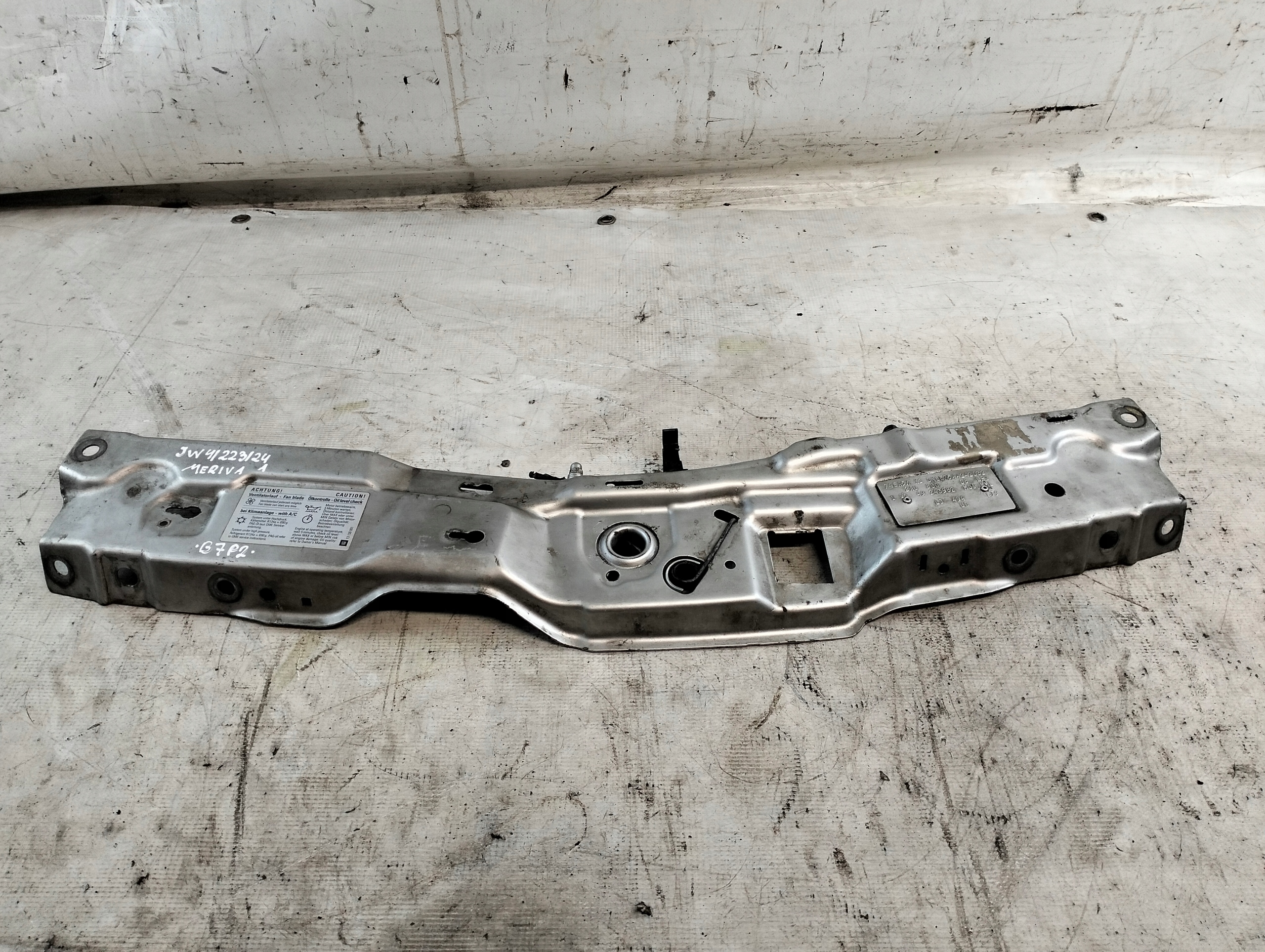 pillar upper supports PRZEDNIGO OPEL MERIVA A 2004r 93301874