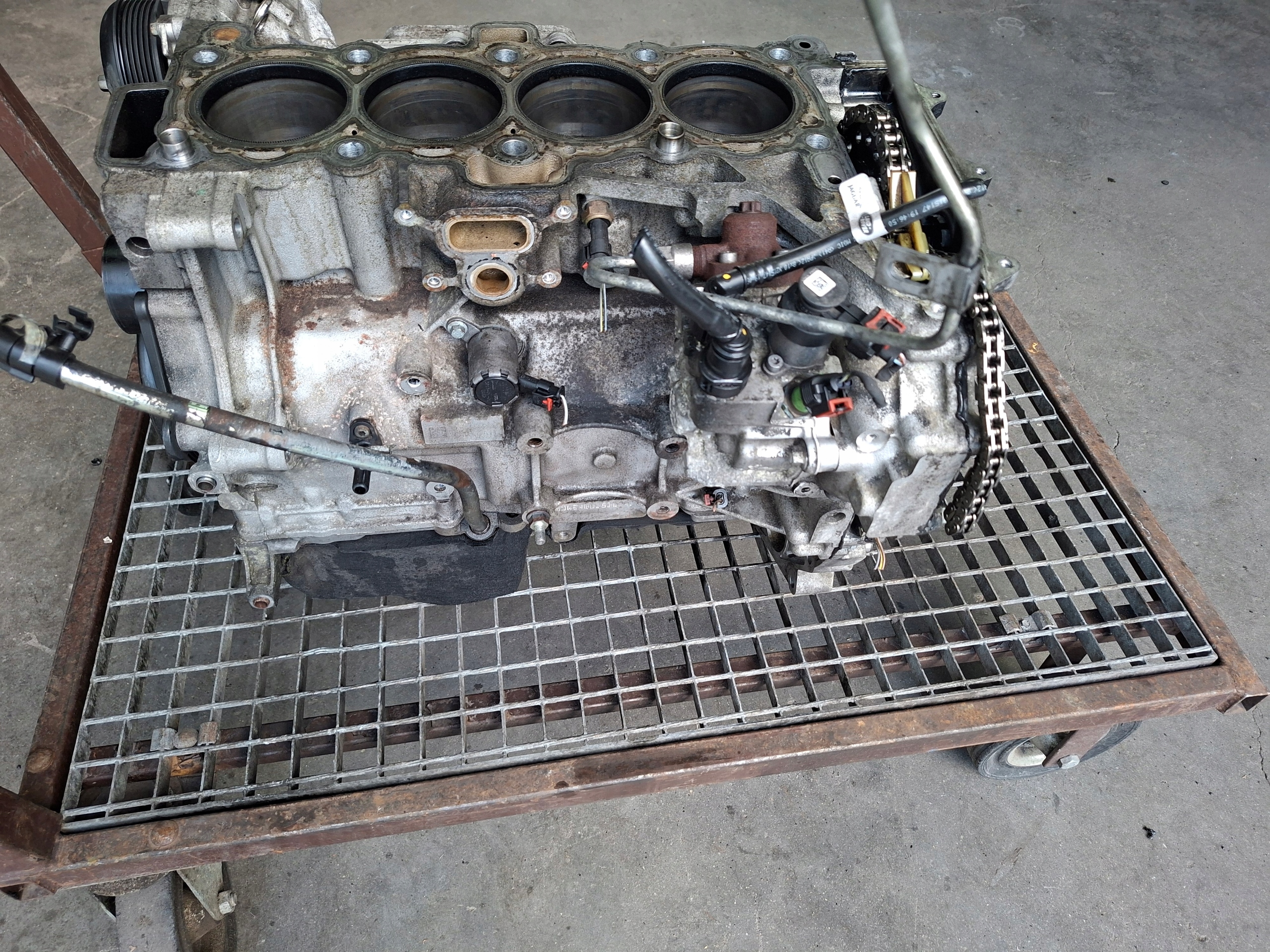 DOL of the engine piston crank BLOK engine 204DTD LAND RANGE ROVER EVOQUE L538 2.0 D